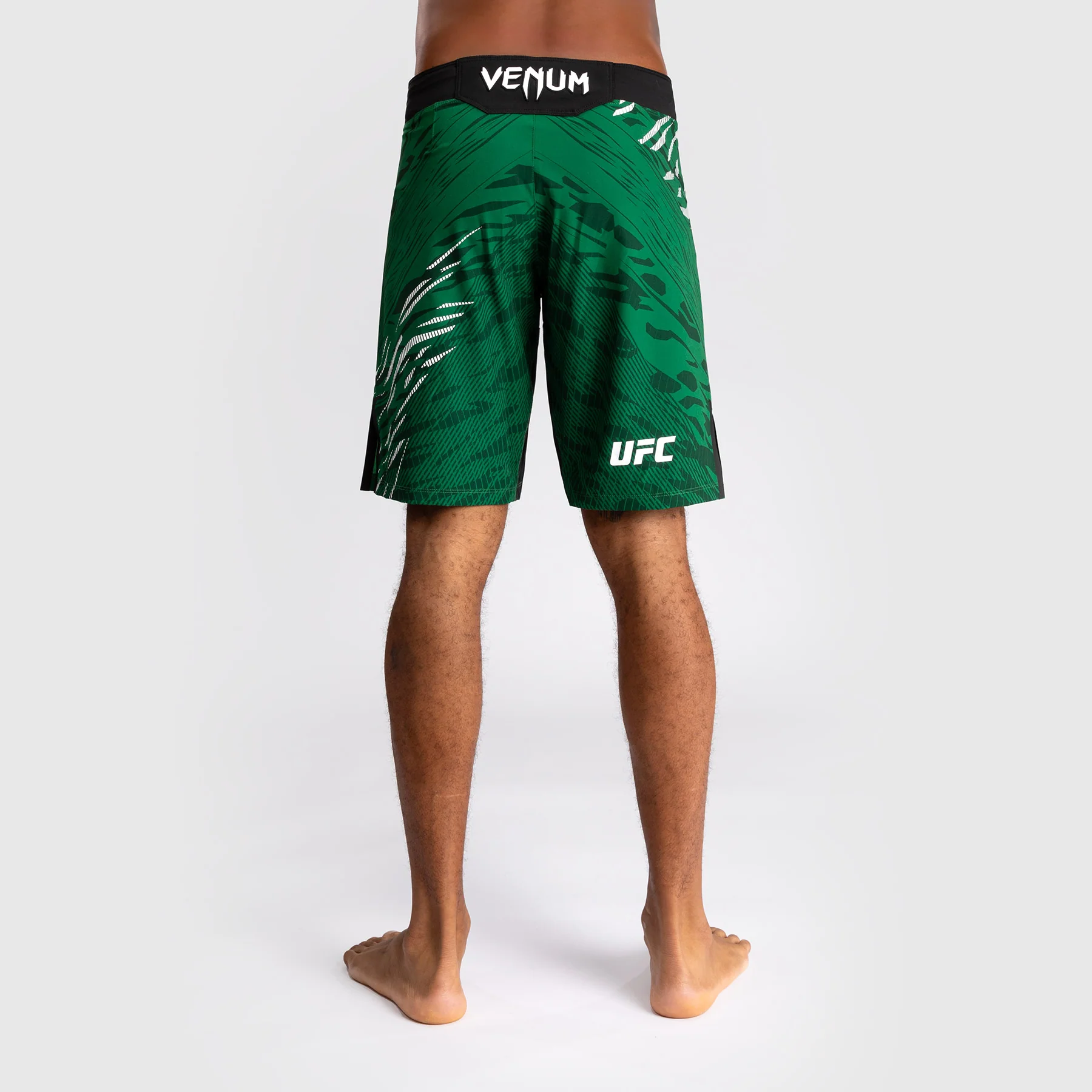 UFC Fusion by Venum Personalized Authentic Fight Night Herren Fight Short - Long Fit - Grün - Image 3