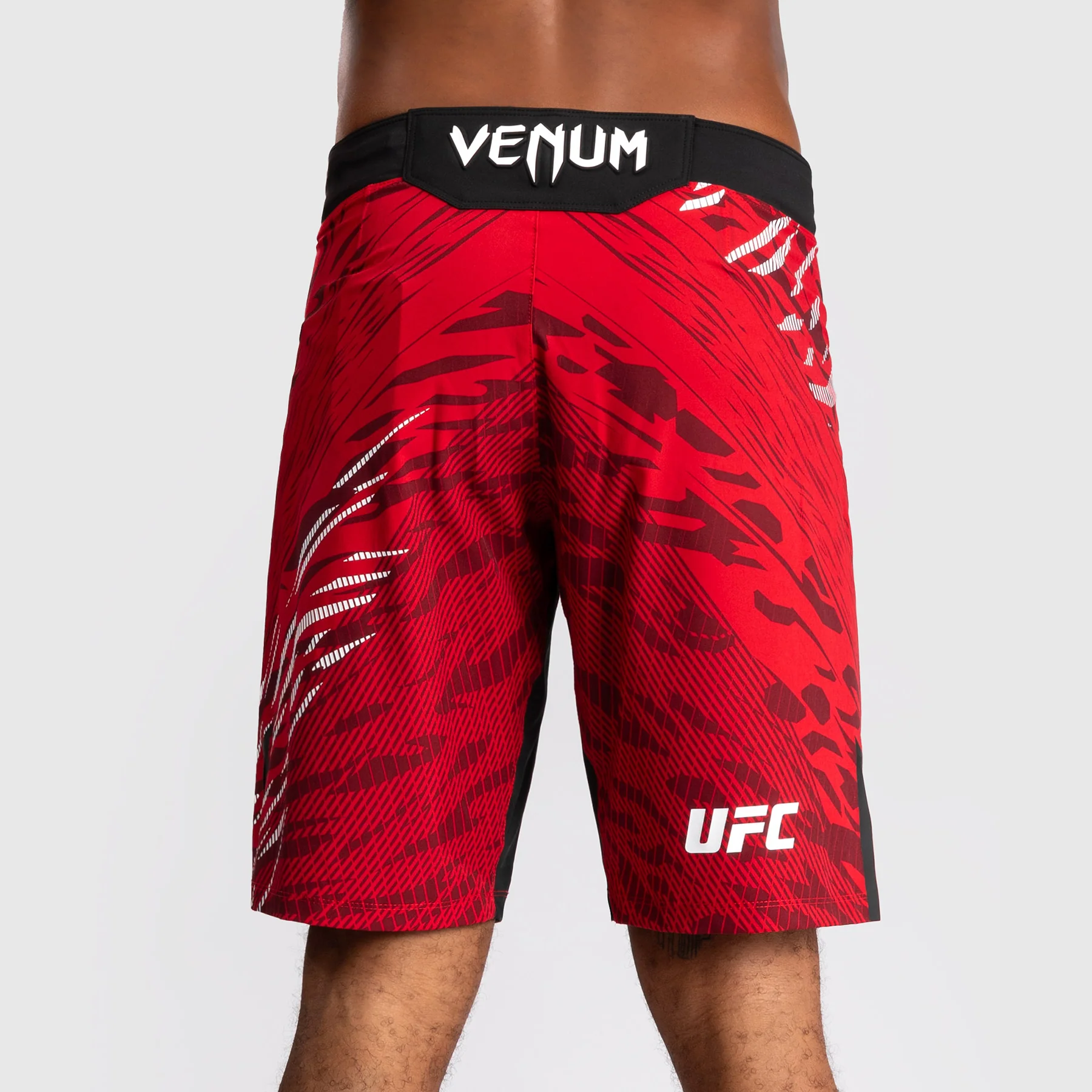 UFC Fusion by Venum Personalized Authentic Fight Night Herren Fight Short - Long Fit - Rot - Image 6