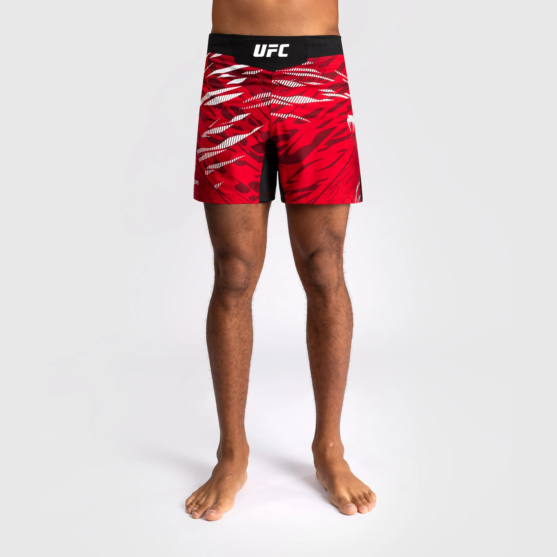 UFC Fusion by Venum Personalized Authentic Fight Night Herren Fight Short - Short Fit - Rot - Image 2