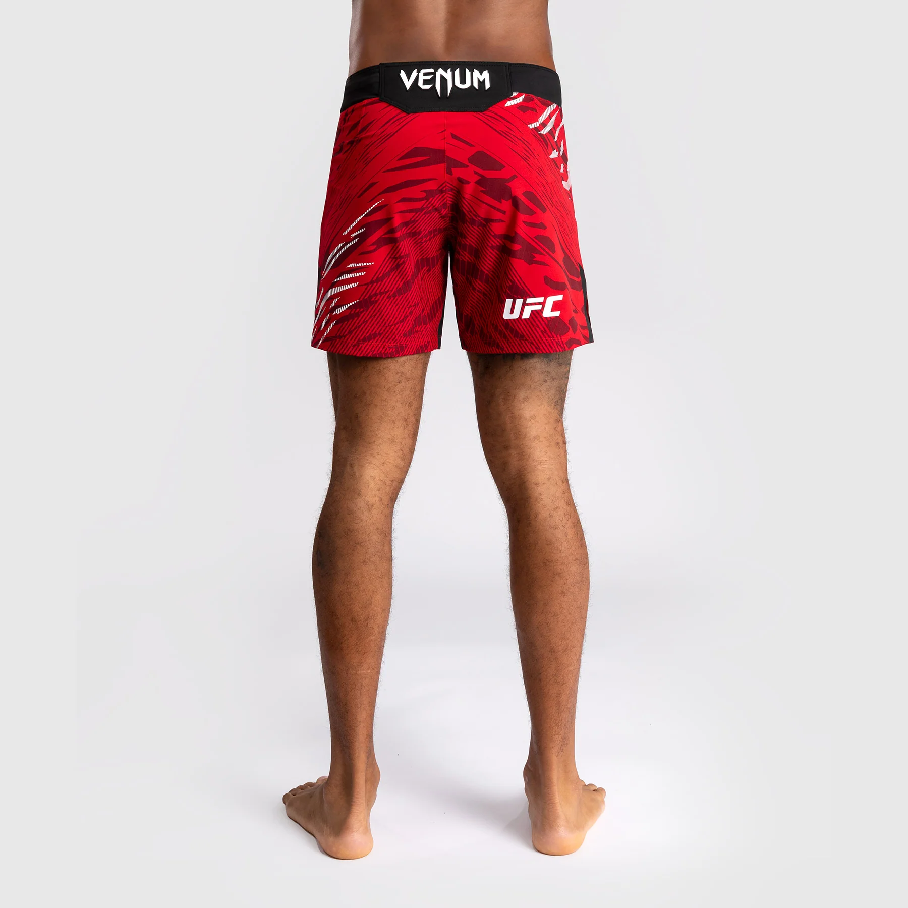 UFC Fusion by Venum Personalized Authentic Fight Night Herren Fight Short - Short Fit - Rot - Image 3