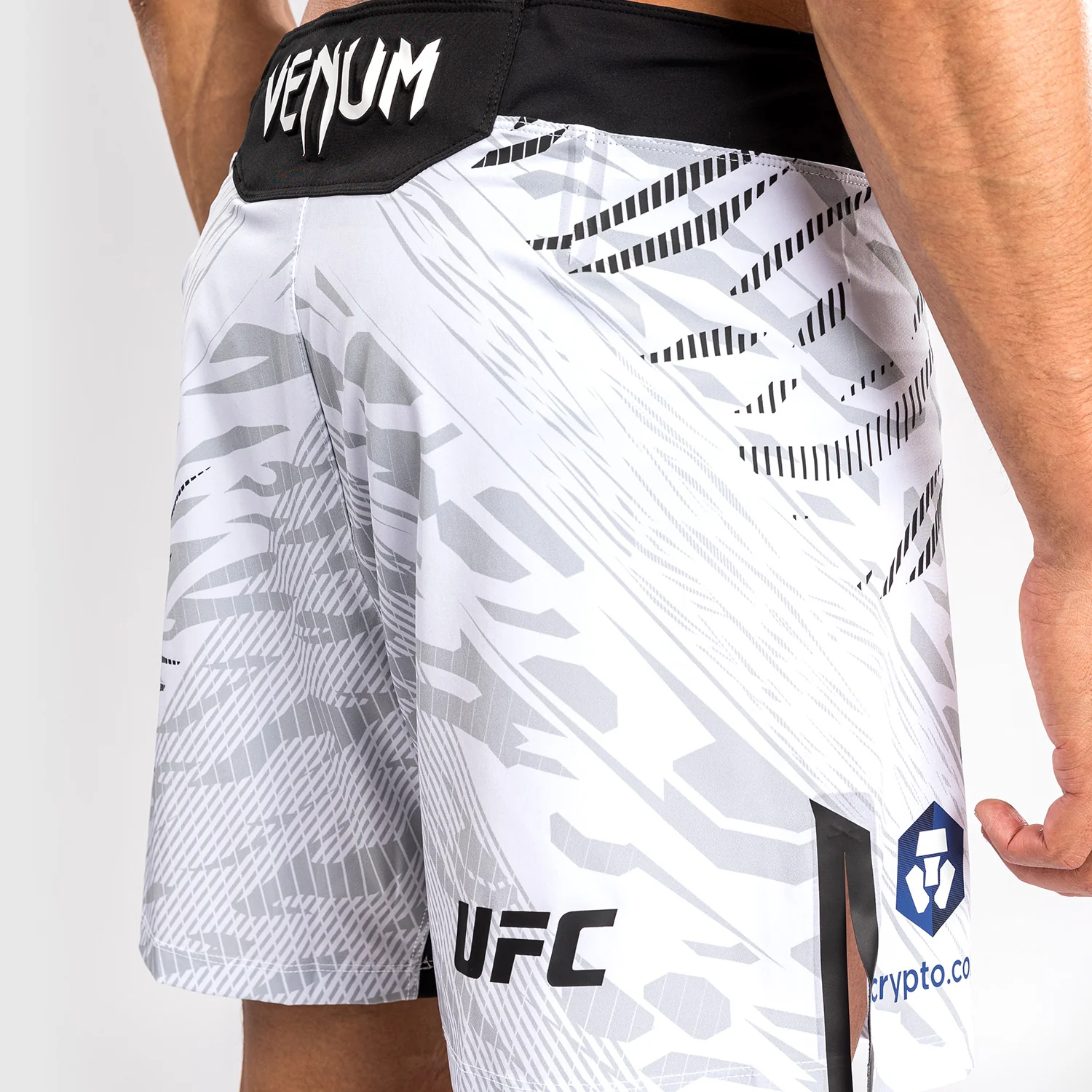 UFC Fusion by Venum Personalized Authentic Fight Night Herren Fight Short - Short Fit - Weiß - Image 5