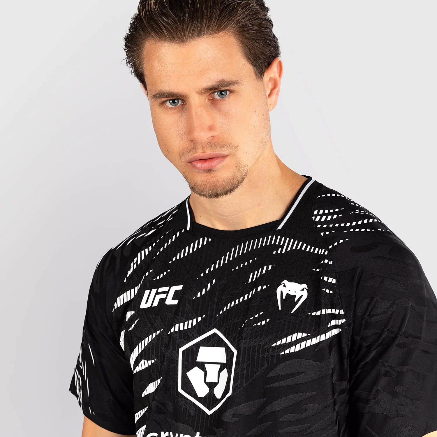 UFC Fusion by Venum Personalized Authentic Fight Night Herren Walkout Jersey - Schwarz - Image 5