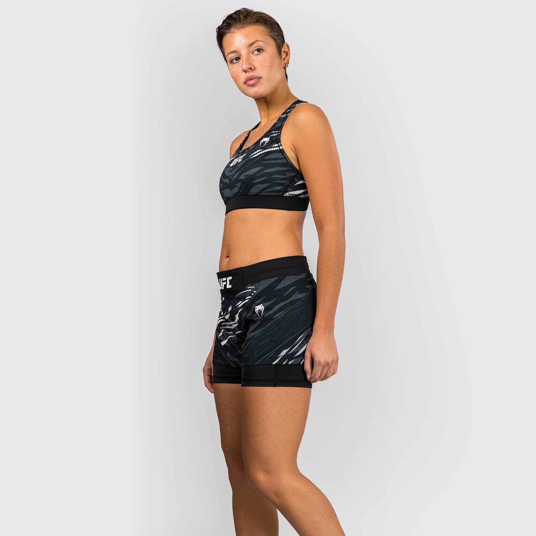 UFC Fusion by Venum Personalized Authentic Fight Night Damen Fight Short - Schwarz - Image 3