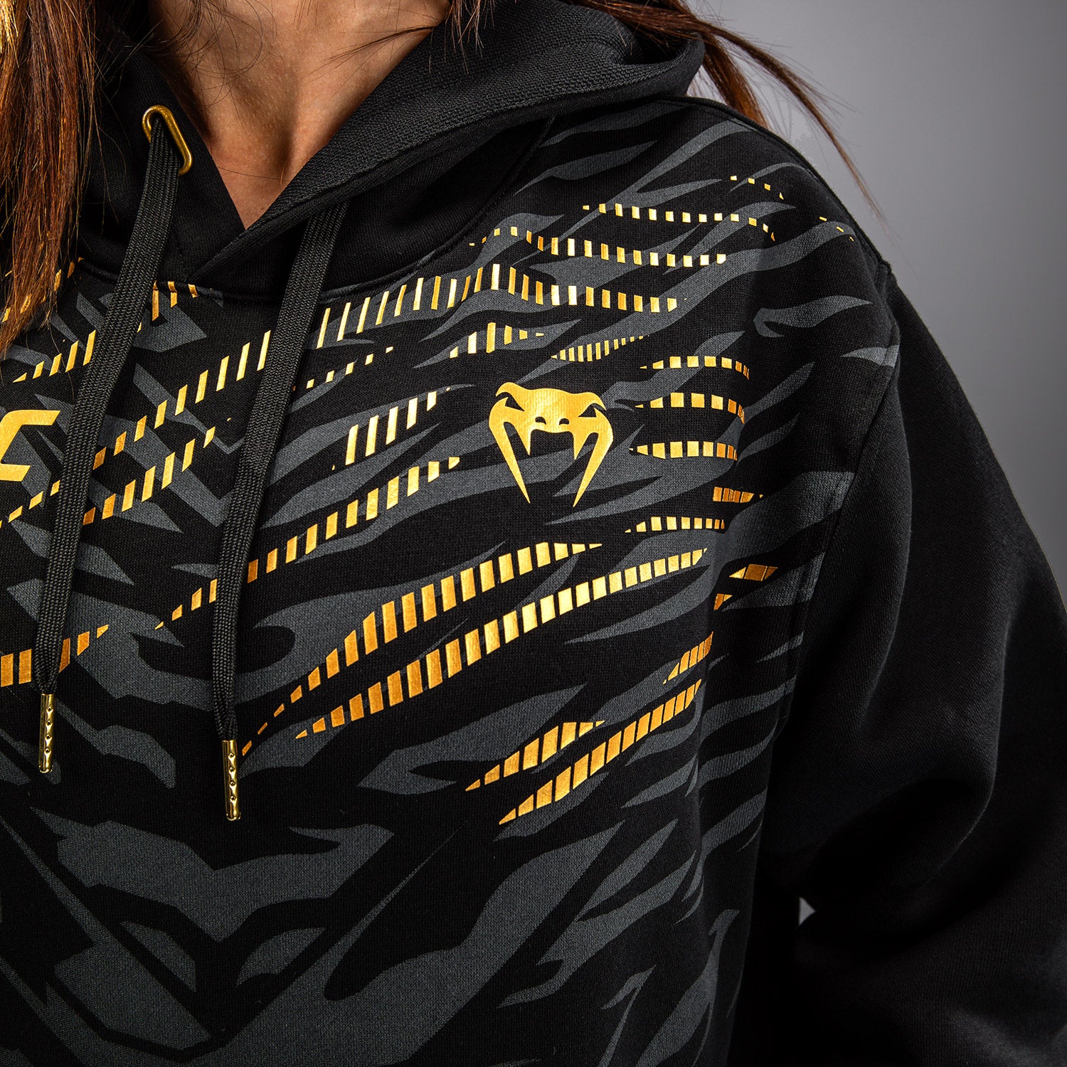 UFC Fusion by Venum Replica Damen Pullover Hoodie - Champion - Image 5