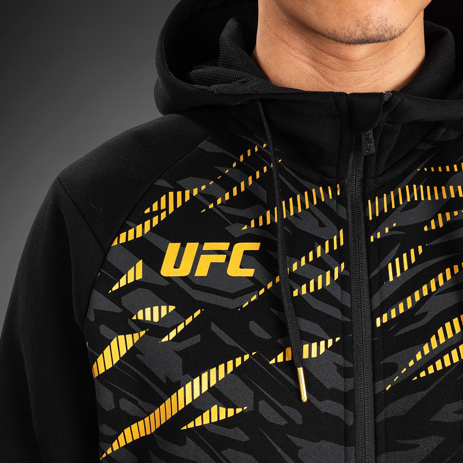 UFC Fusion by Venum Replica Herren Zip Hoodie - Champion - Image 4