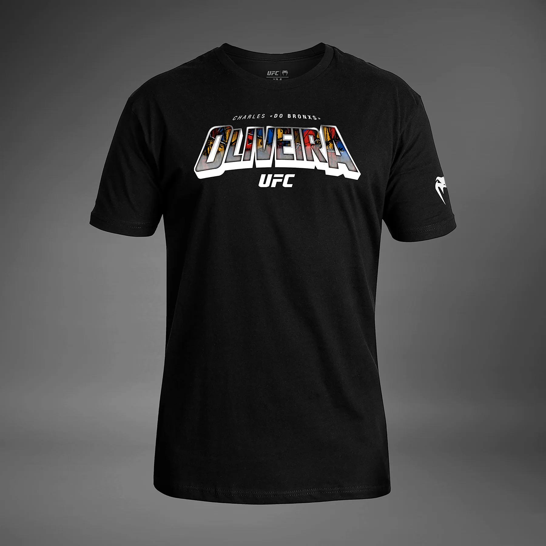 UFC Unrivaled by Venum Charles Oliveira Herren T-Shirt - Schwarz