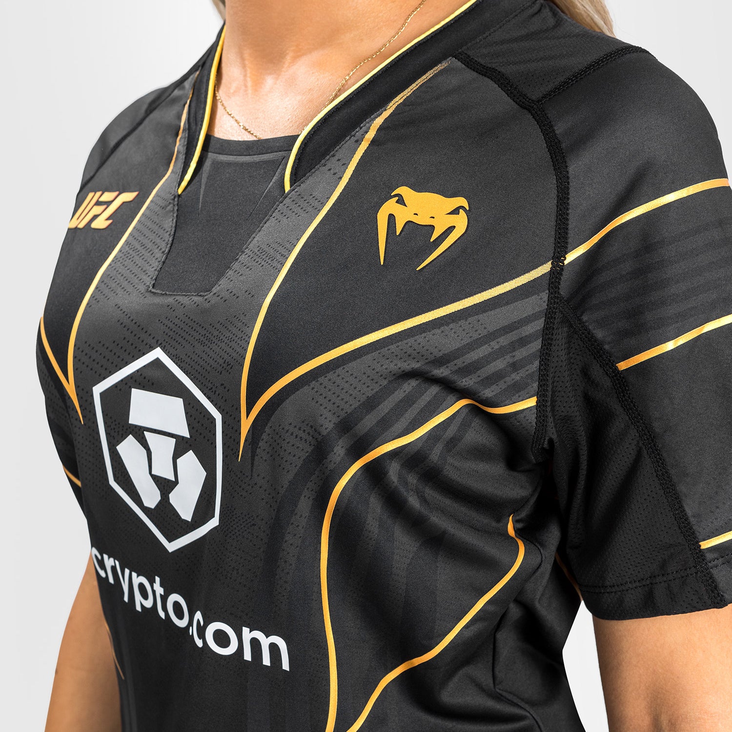 UFC Venum Authentic Fight Night 2.0 Frauen Walkout Jersey - Champion - Image 3