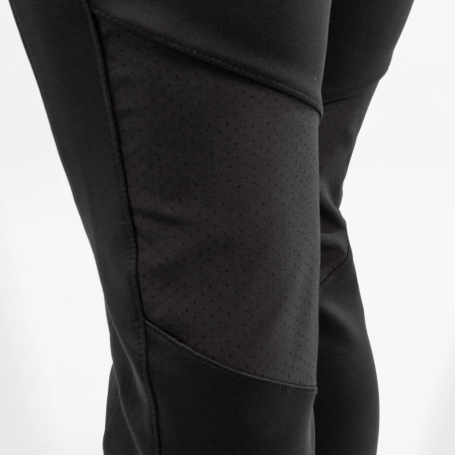 UFC Venum Authentic Fight Night Damen Walkout Pant - Champion - Image 10