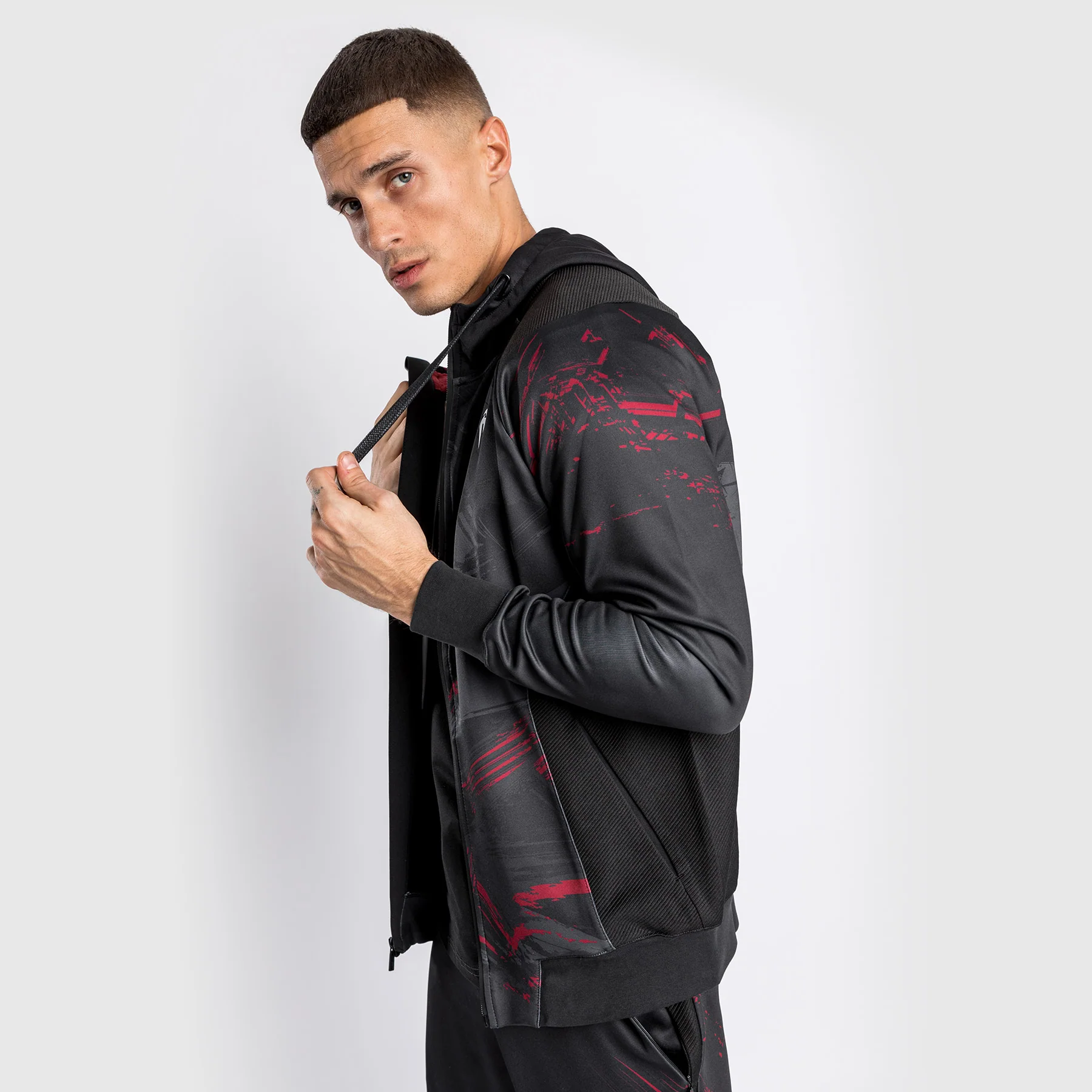 UFC Venum Authentic Fight Week 2.0 Zipped Sweatshirt – Schwarz/Rot - Image 7