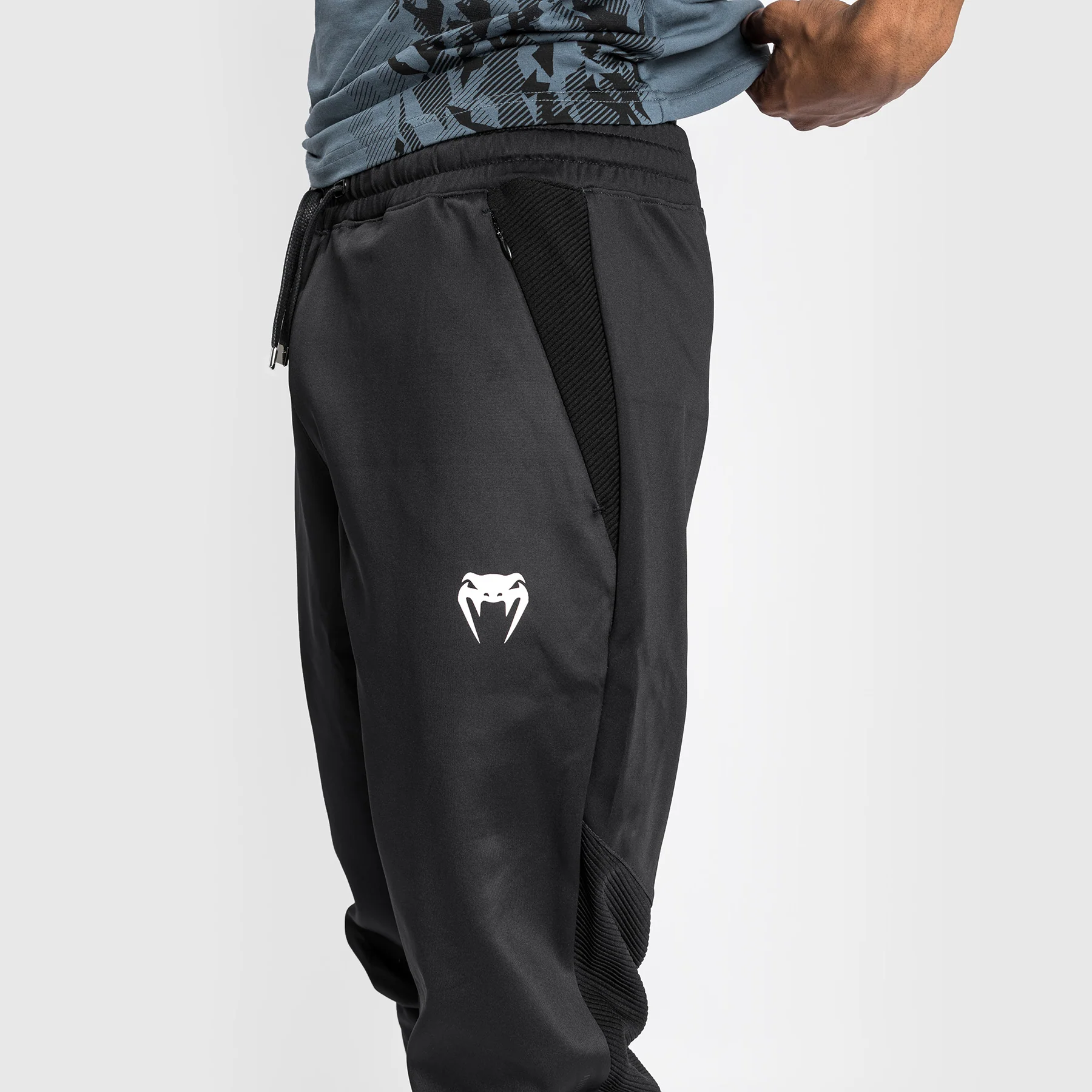 UFC Venum Authentic Fight Week Herrenhose - Schwarz - Image 4