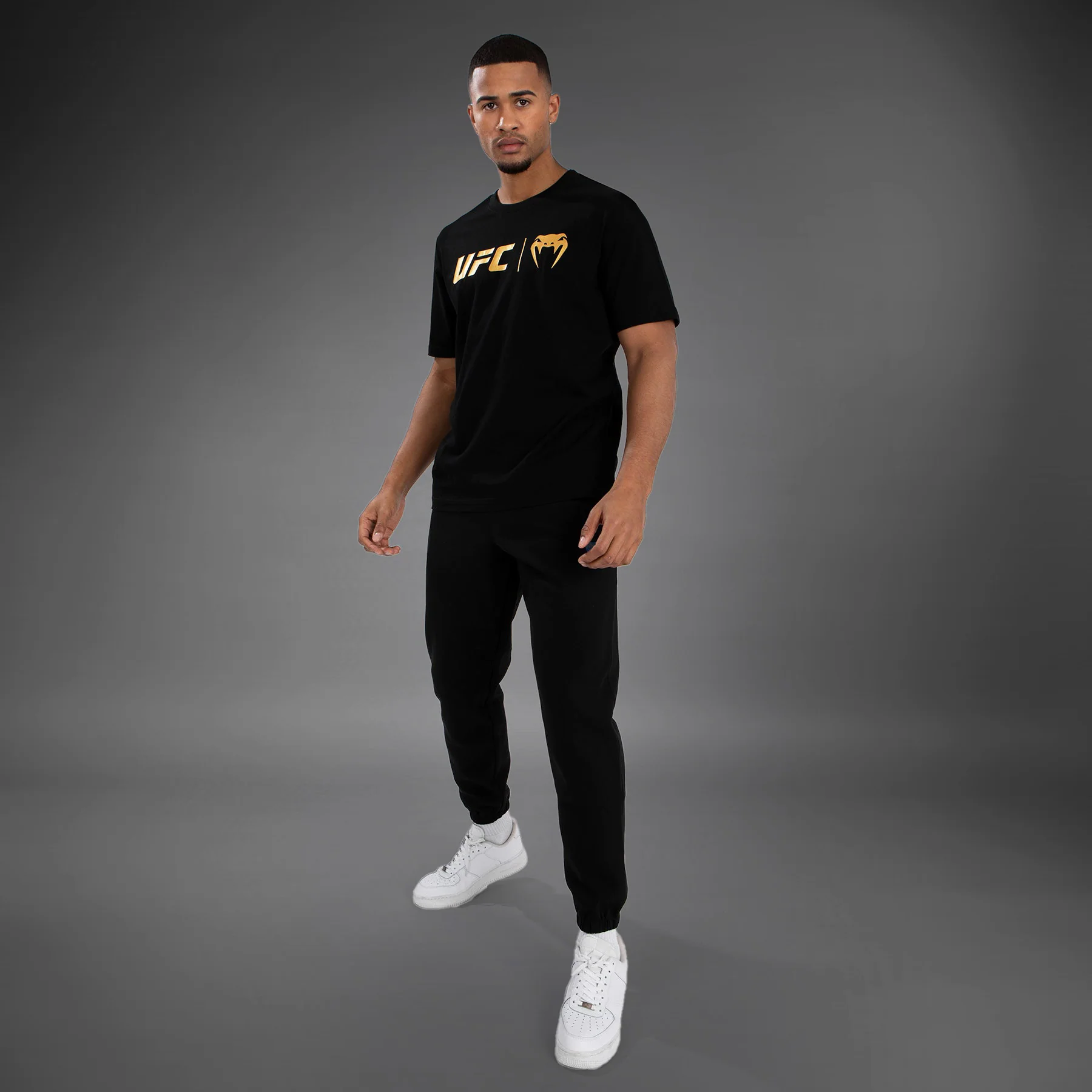 UFC Venum Classic T-Shirt - Schwarz/Gold - Image 4