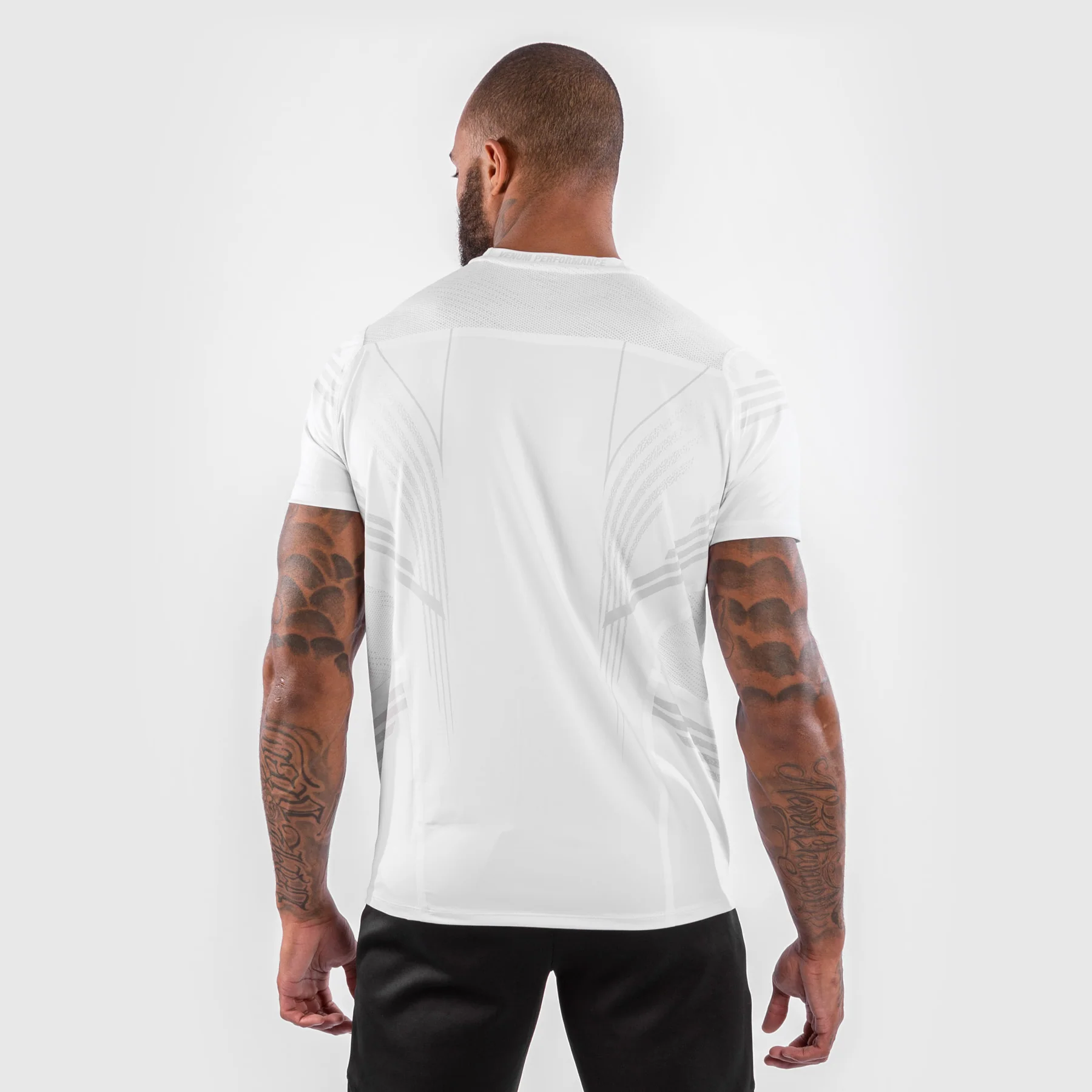 UFC Venum Personalisiert Authentic Fight Night Herren Walkout Trikot - Weiß - Image 3