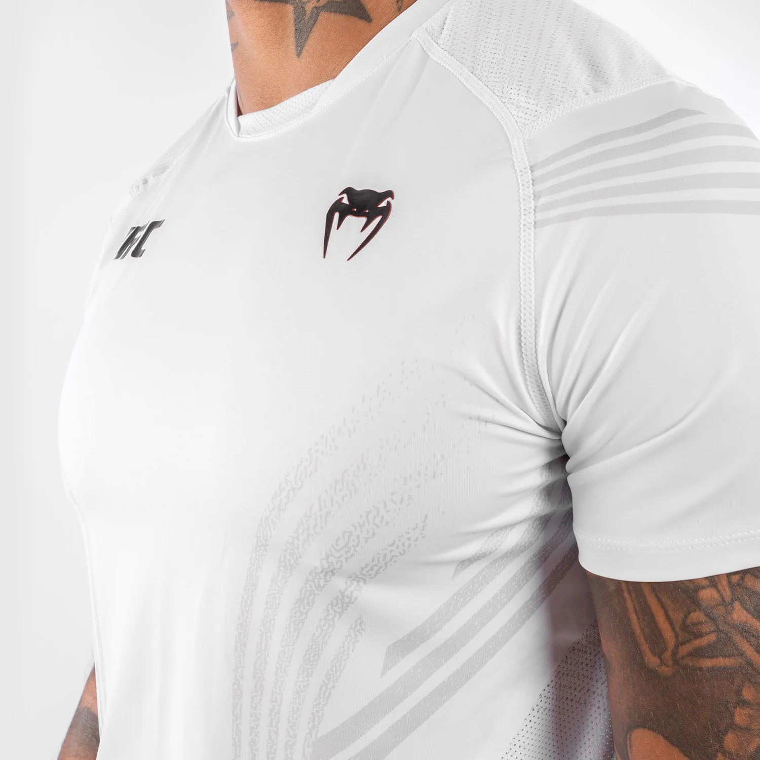 UFC Venum Personalisiert Authentic Fight Night Herren Walkout Trikot - Weiß - Image 4