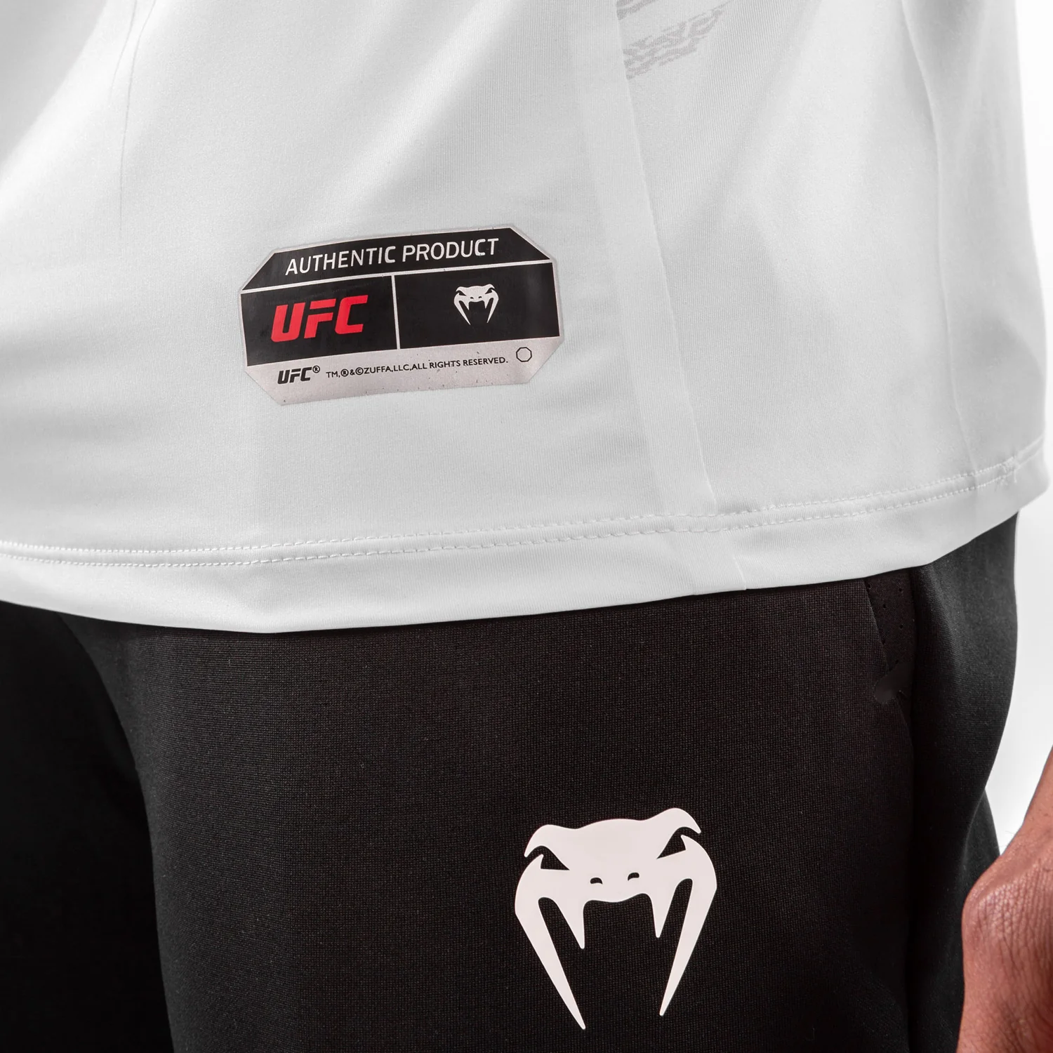 UFC Venum Personalisiert Authentic Fight Night Herren Walkout Trikot - Weiß - Image 5