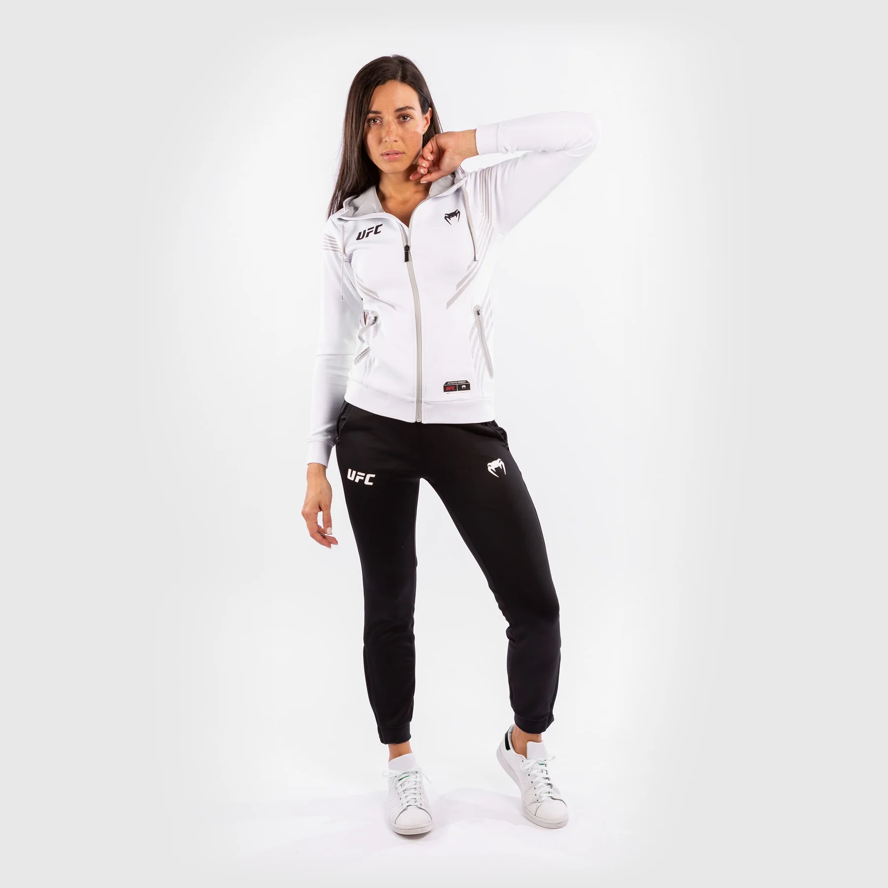 UFC Venum Personalisiert Authentic Fight Night Damen Walkout Hoodie - Weiß - Image 8