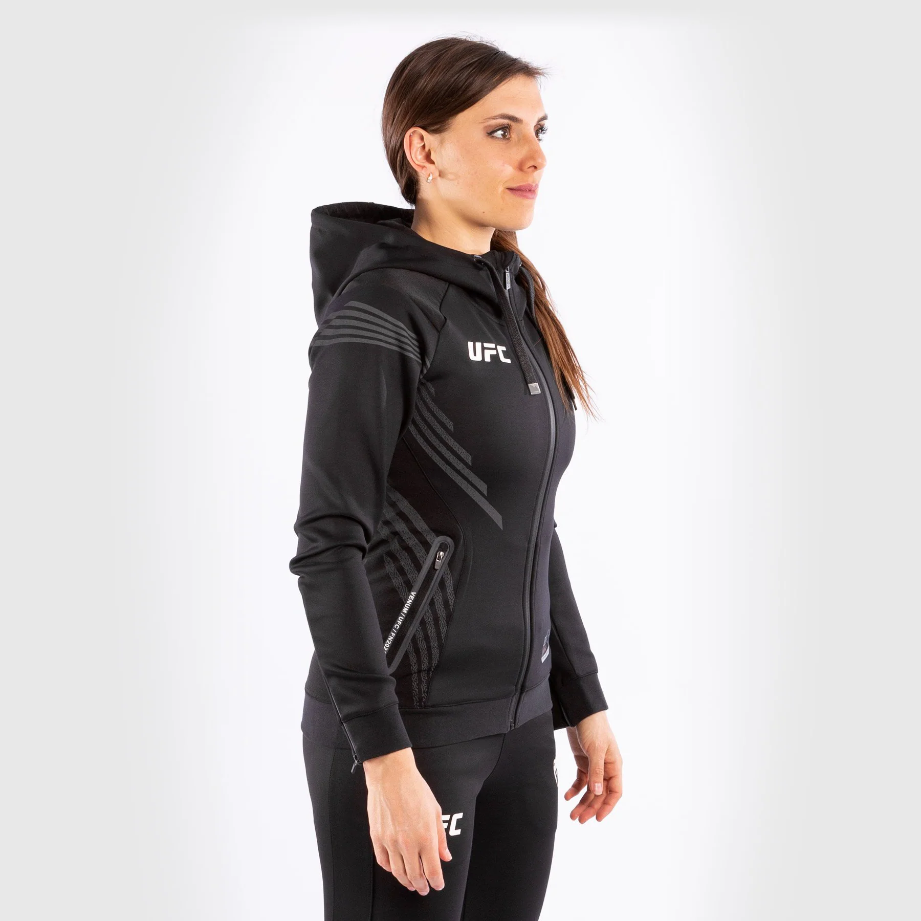 UFC Venum Personalisiert Authentic Fight Night Damen Walkout Hoodie - Schwarz - Image 2