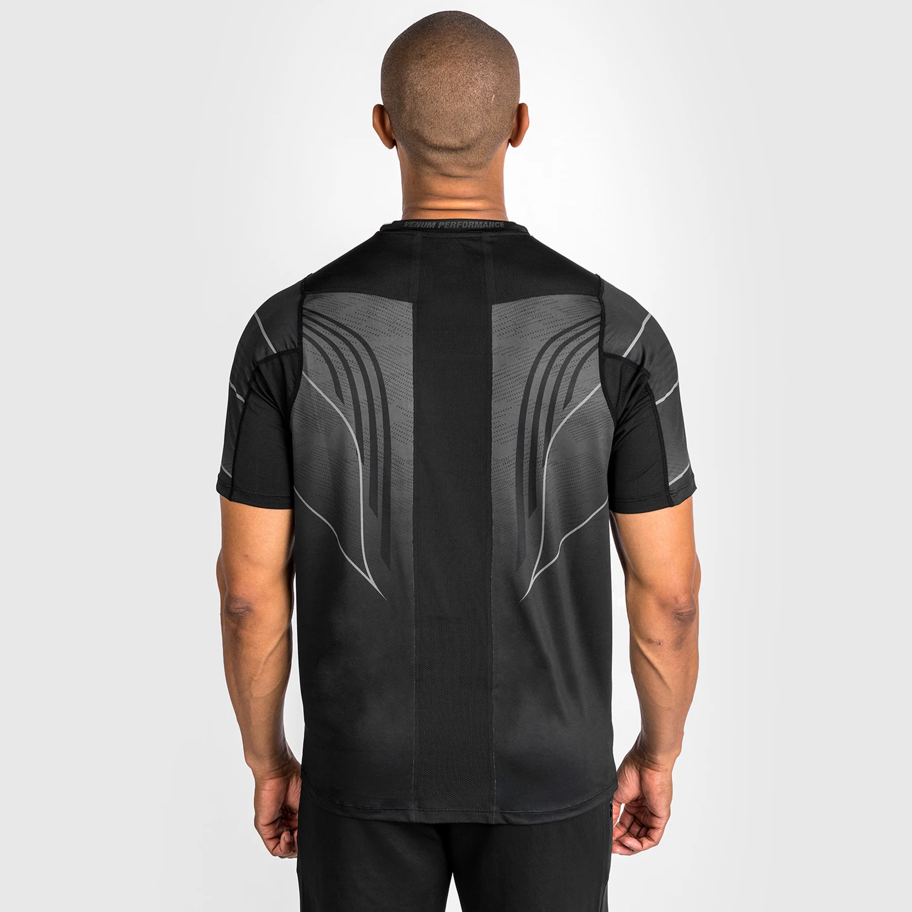 UFC Venum personalisierte authentische Fight Night 2.0 Männer Walkout Jersey - schwarz - Image 4