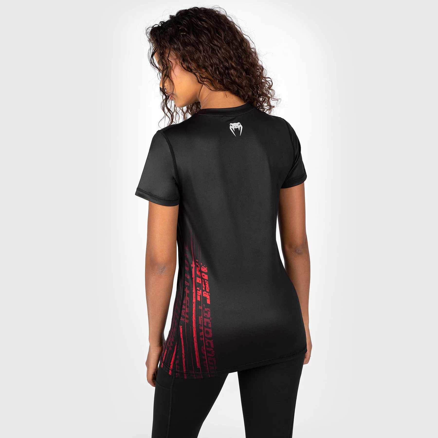UFC Venum Performance Institute 2.0 Dry-Tech T-shirt für Frauen - Schwarz/Rot - Image 4