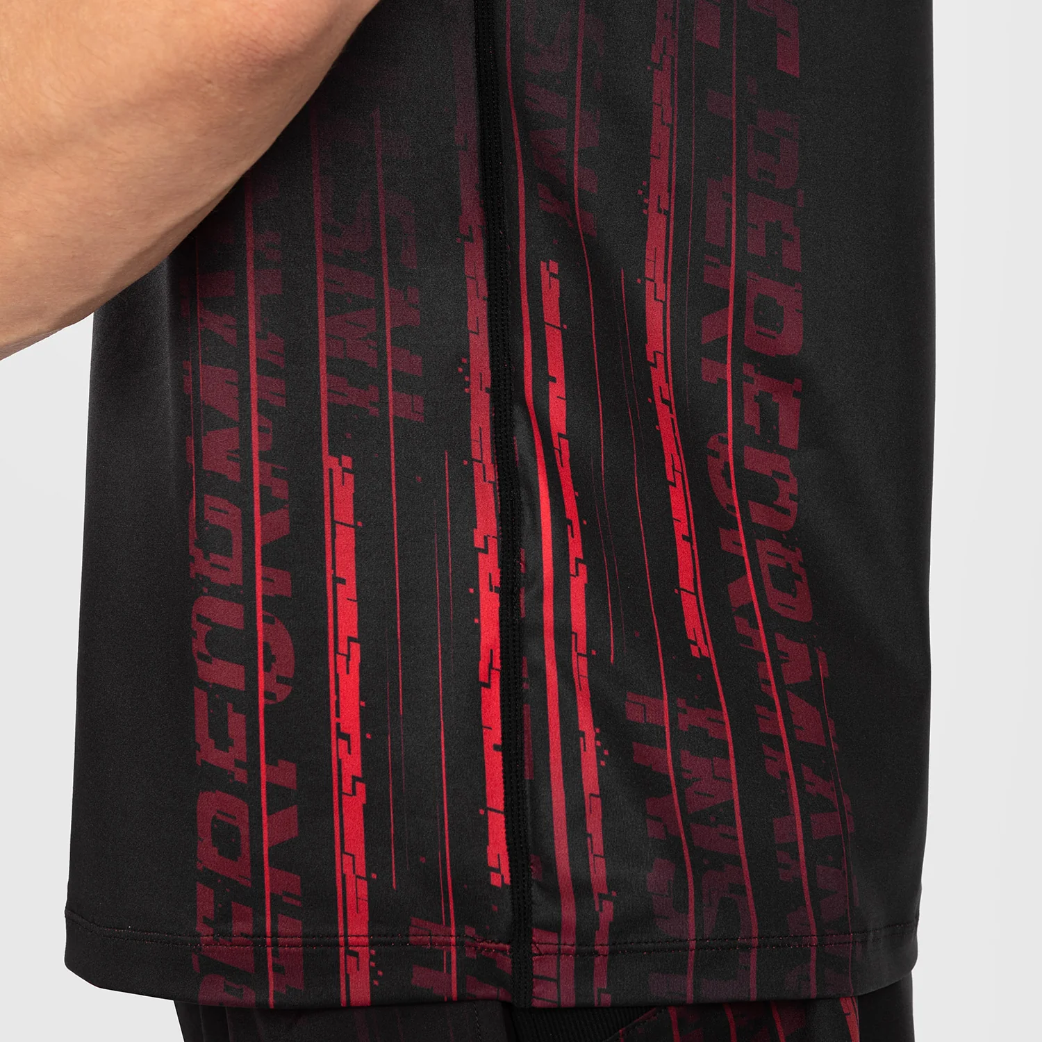 UFC Venum Performance Institute 2.0 Herren Dry-Tech Shirt - Schwarz/Rot - Image 7