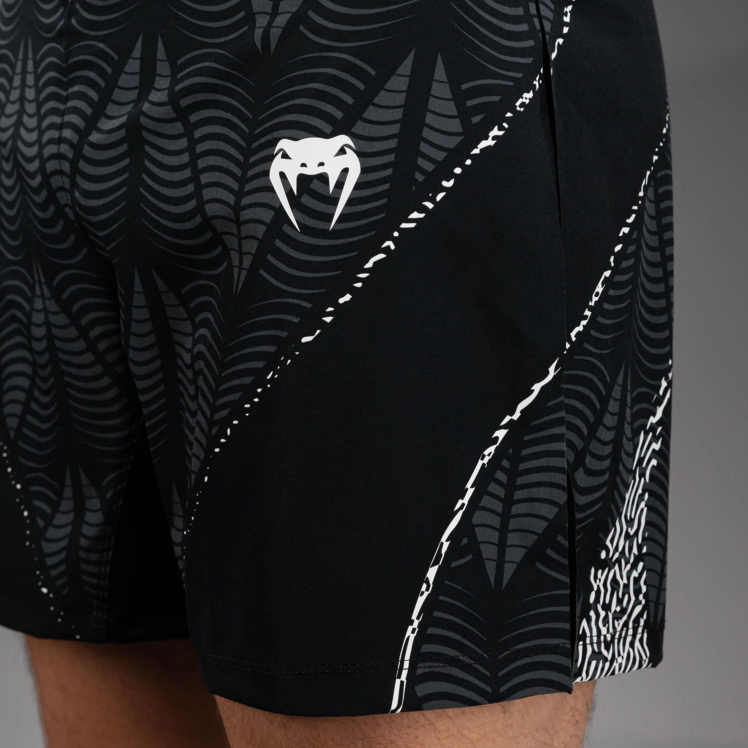 UFC Zenith by Venum Authentic Fight Night Gladiator Fight Short Herren - Schwarz - Image 5