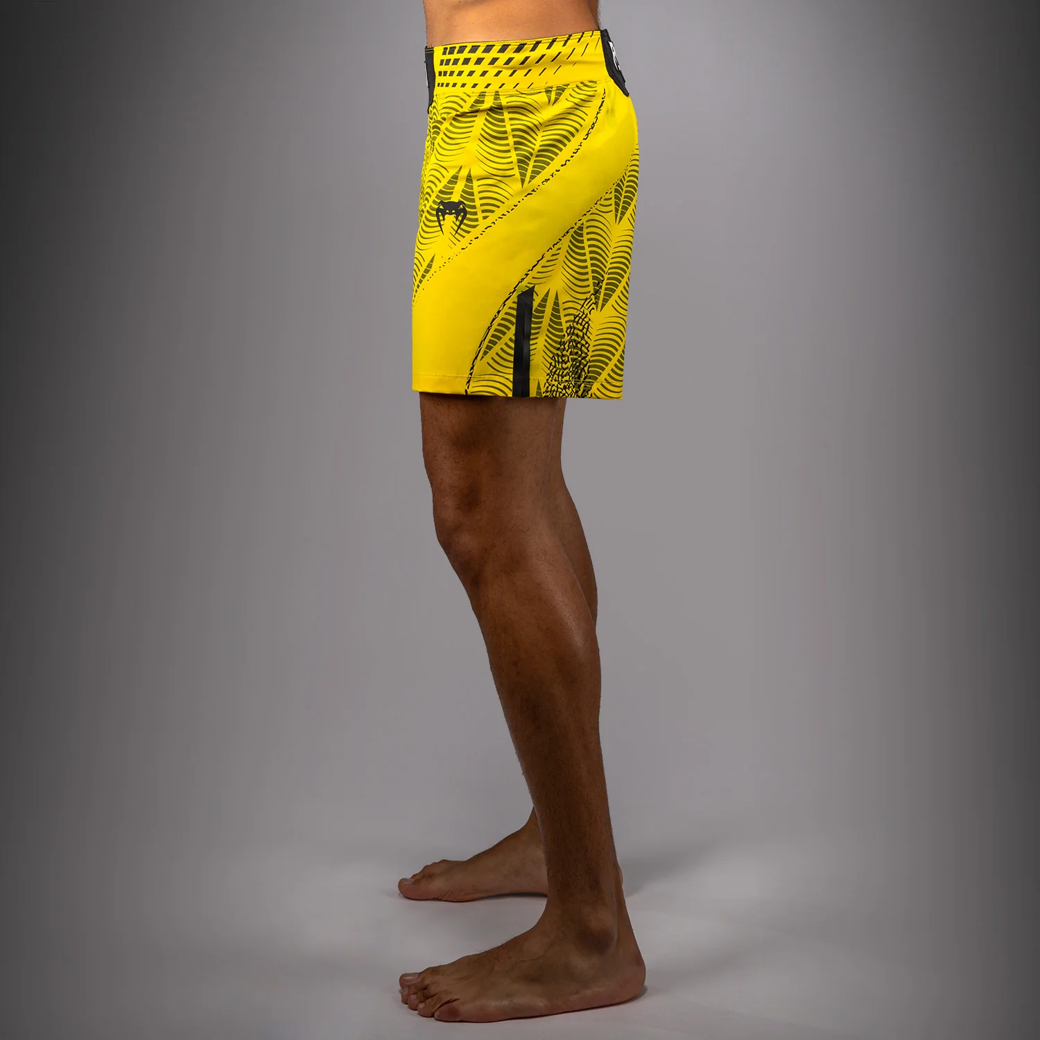 UFC Zenith by Venum Authentic Fight Night Kurze Passform Fight Short Herren - Gelb - Image 3