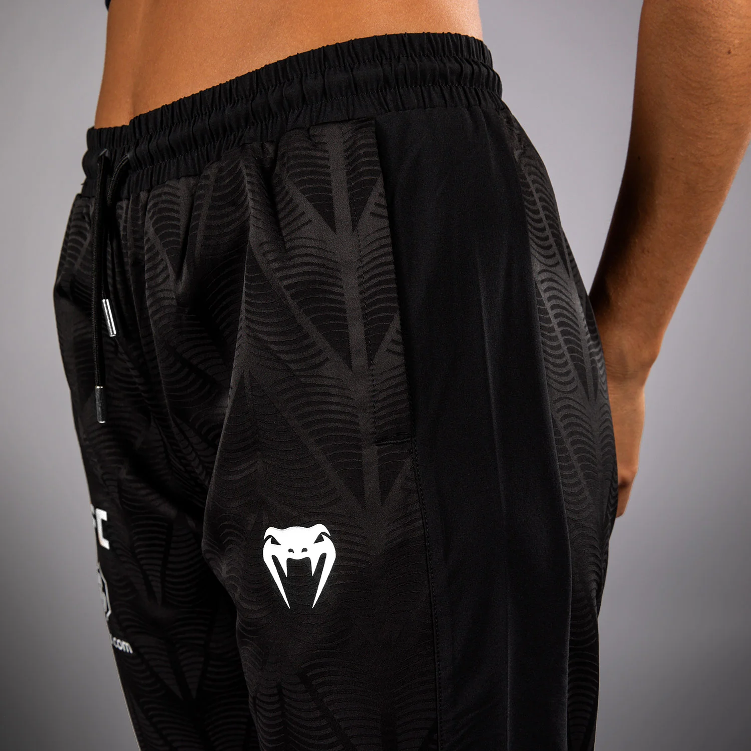 UFC Zenith by Venum Authentic Fight Night Trainingshose Damen - Schwarz - Image 6