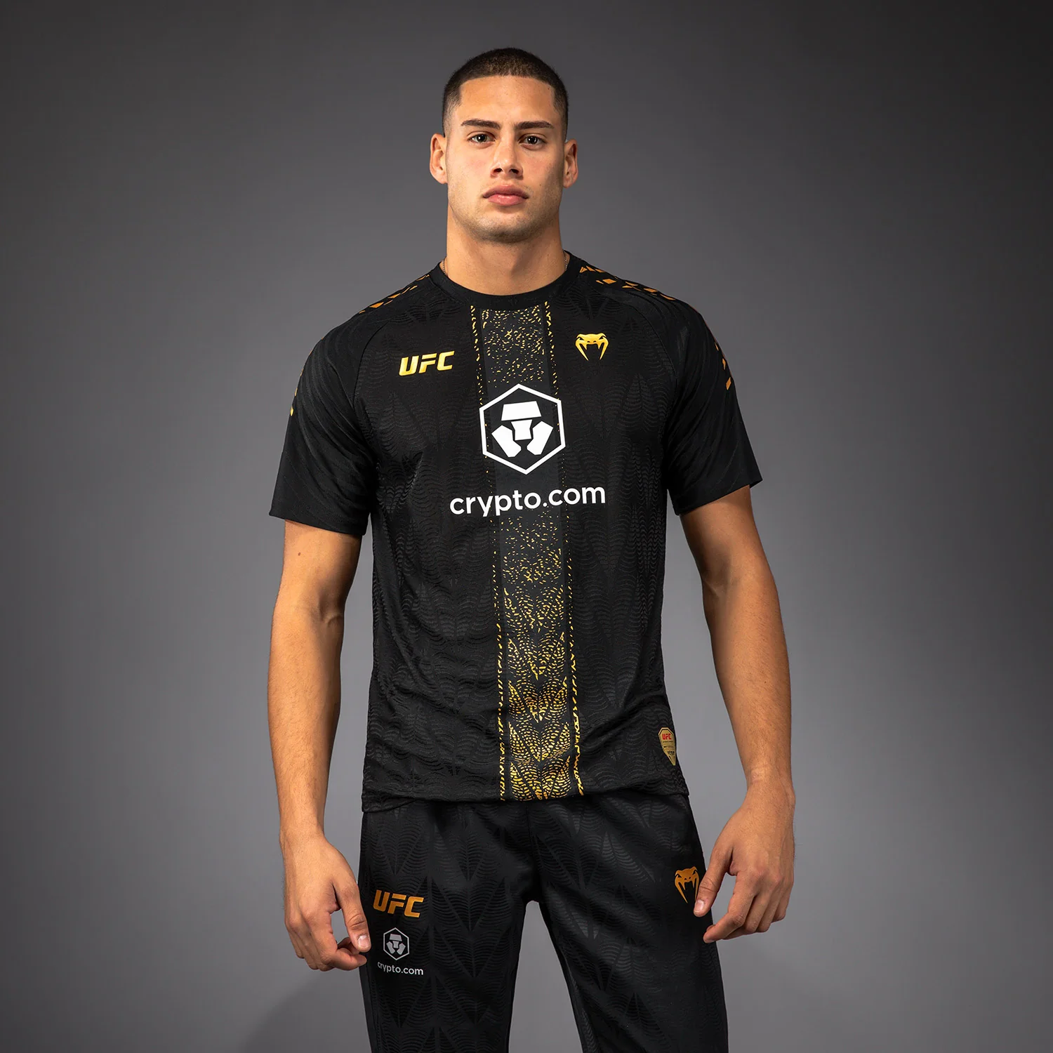 UFC Zenith by Venum Authentic Fight Night Offizielles Walkout-Trikot Herren - Champion