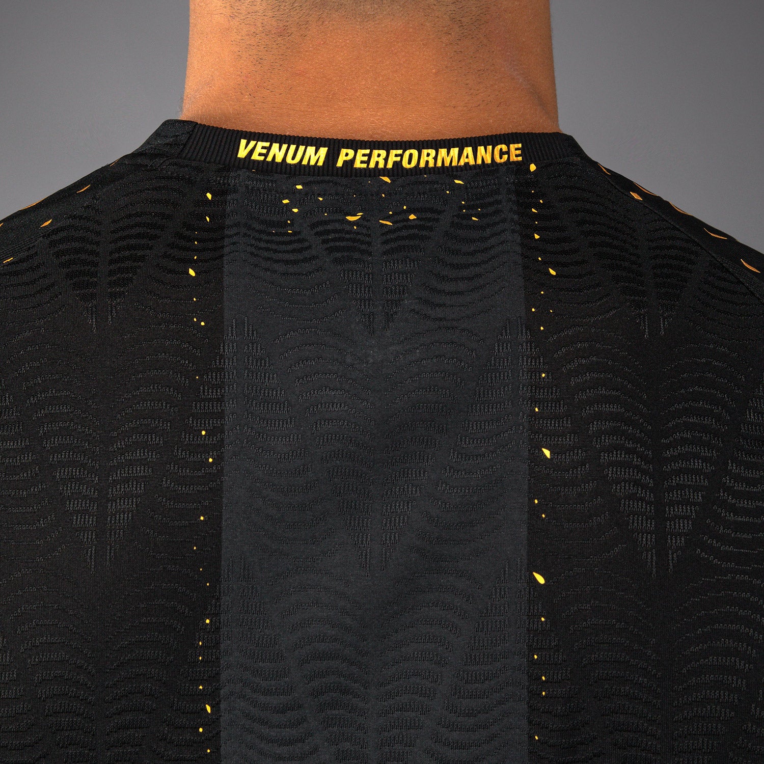 UFC Zenith by Venum Authentic Fight Night Offizielles Walkout-Trikot Herren - Champion - Image 7