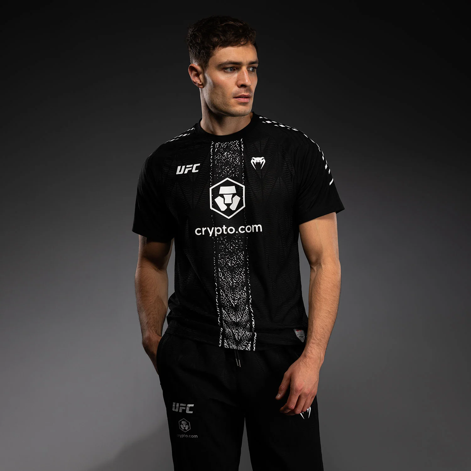 UFC Zenith by Venum Authentic Fight Night Offizielles Walkout-Trikot Herren - Schwarz - Image 2