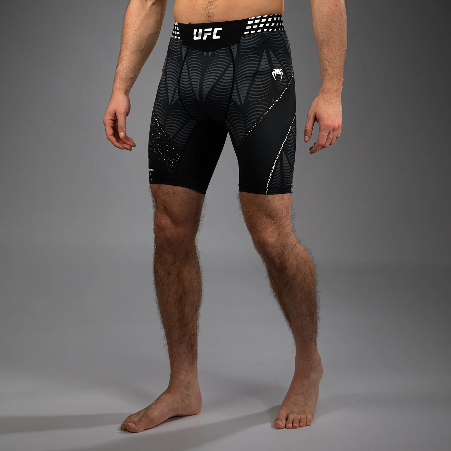 UFC Zenith by Venum Authentic Fight Night Vale Tudo Short Herren - Schwarz - Image 3