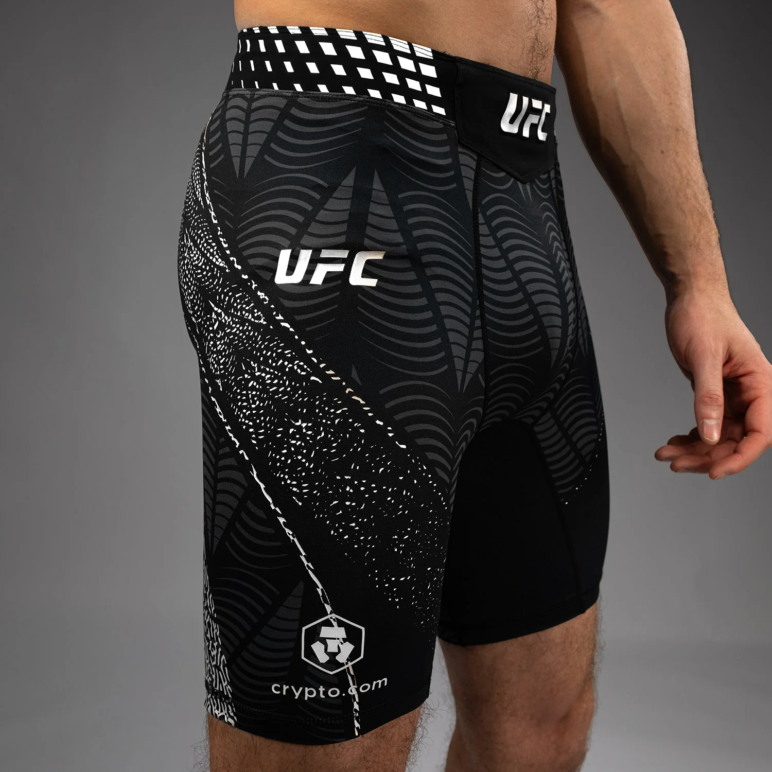 UFC Zenith by Venum Authentic Fight Night Vale Tudo Short Herren - Schwarz - Image 5