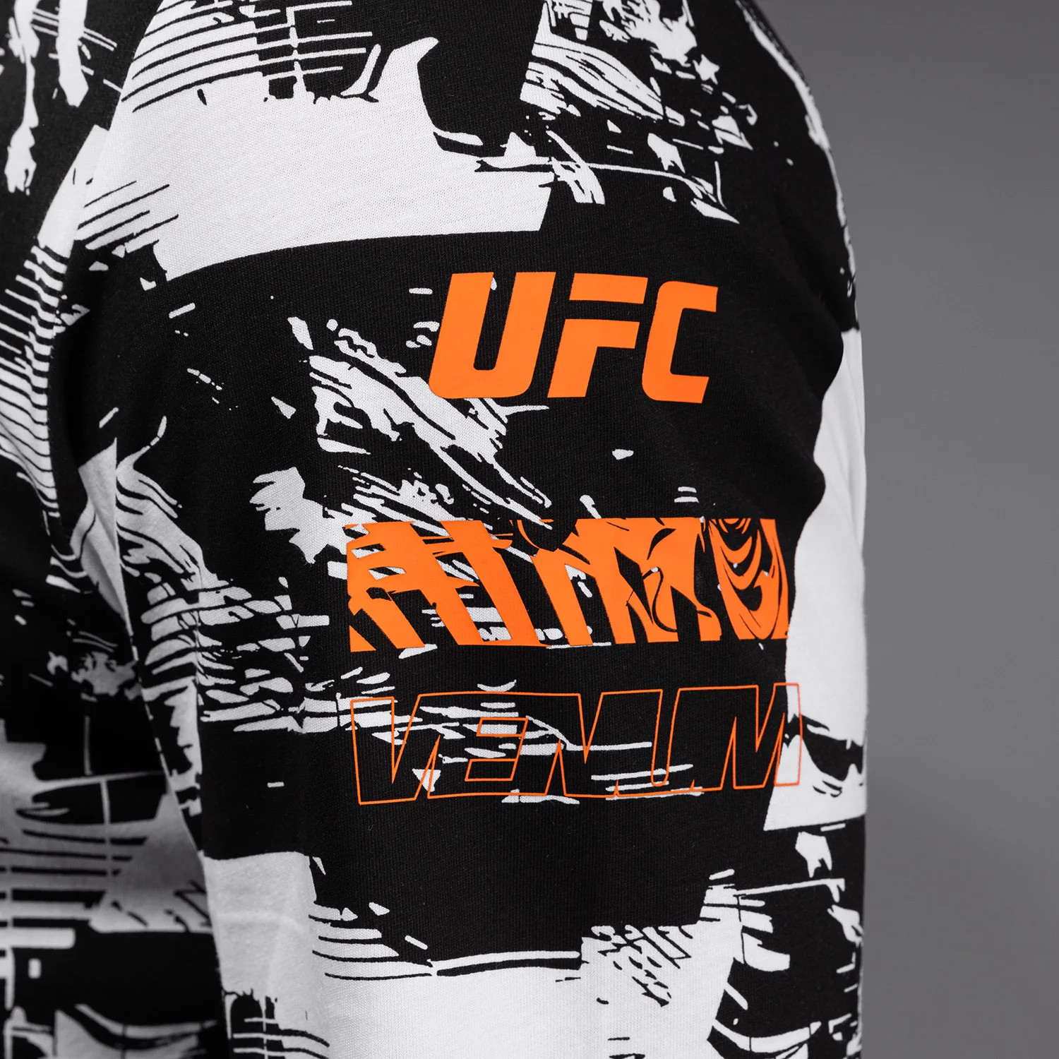 UFC Zenith by Venum Authentic Fight Week Langarm T-Shirt Herren - Weiß - Image 5