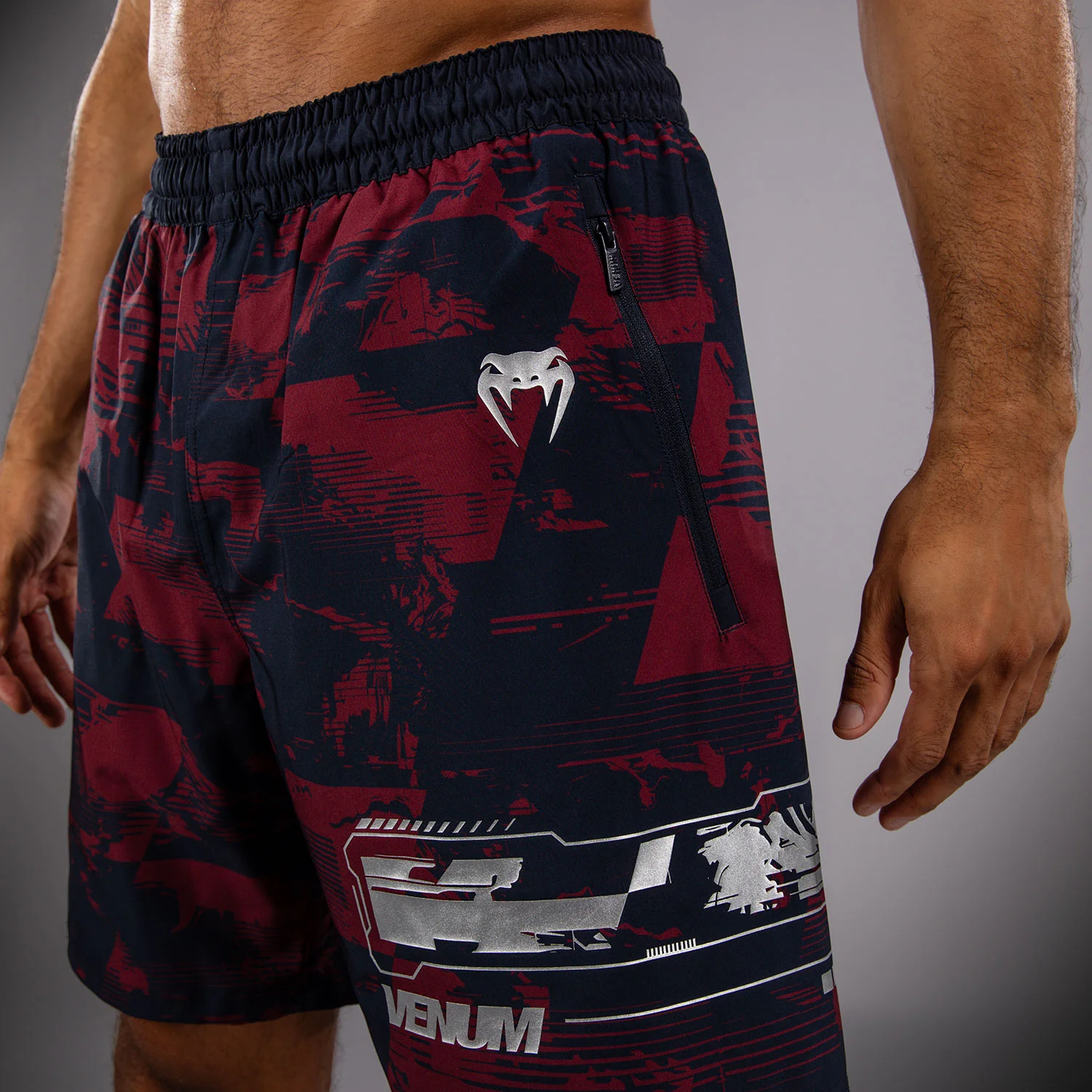 UFC Zenith by Venum Authentic Fight Week Performance Short Herren - Marineblau/Burgunderrot/Silber - Image 3