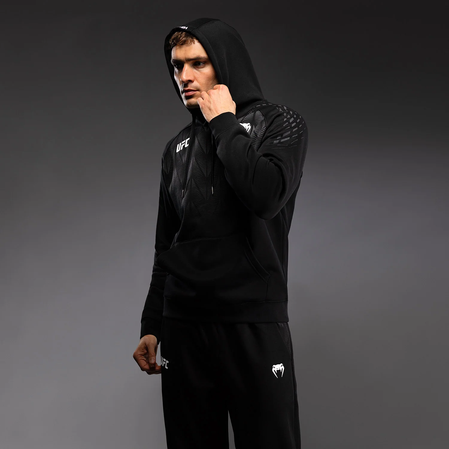 UFC Zenith by Venum Replica Pullover Hoodie Herren - Schwarz - Image 3