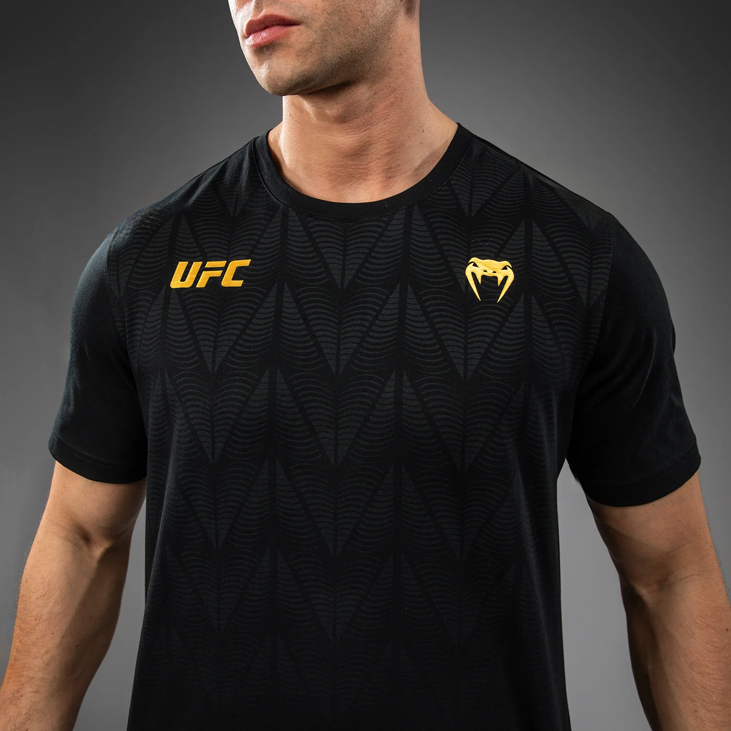UFC Zenith by Venum Replica T-Shirt Herren - Champion - Image 4
