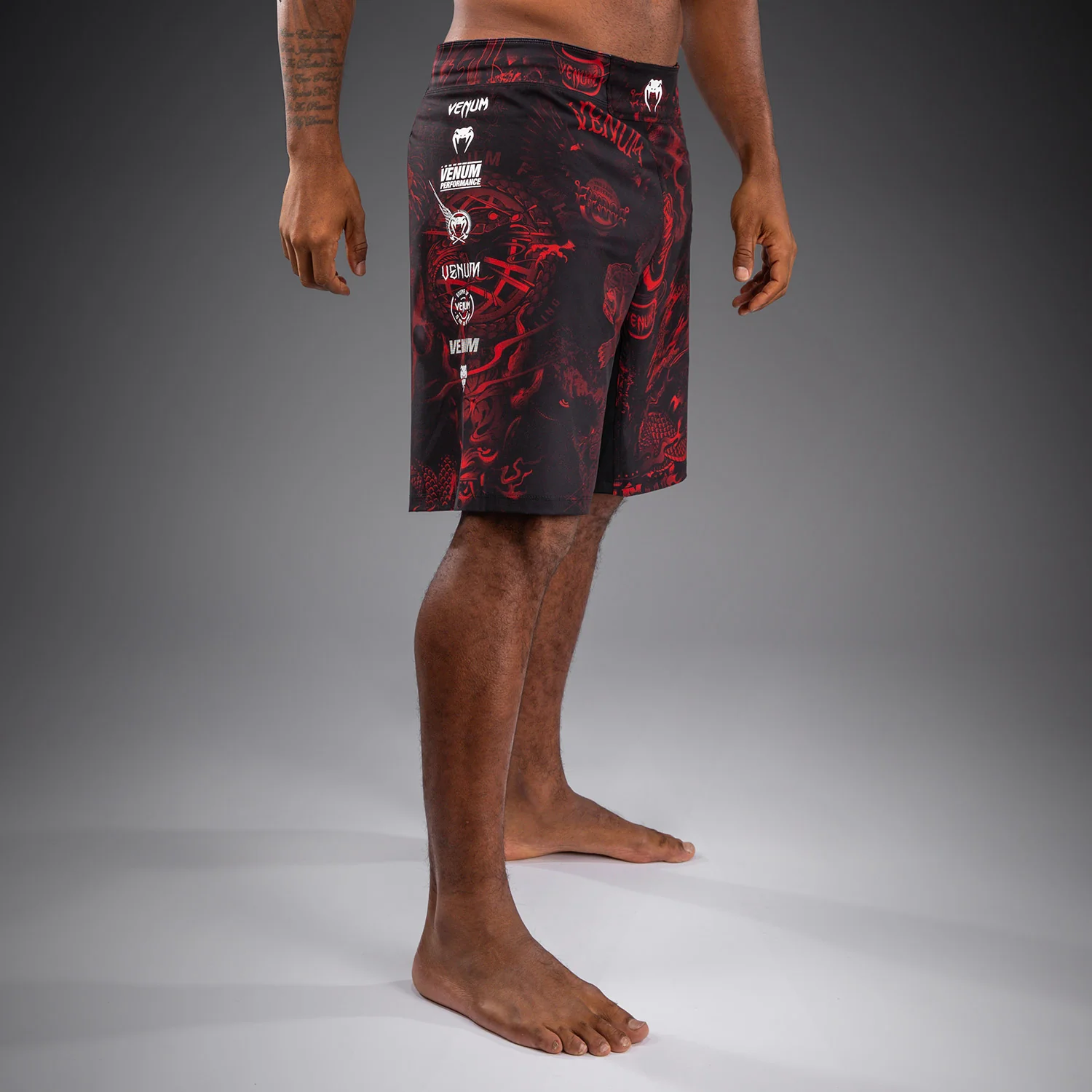 Venum 20th Anniversary Fightshorts - Schwarz/Rot - Image 2
