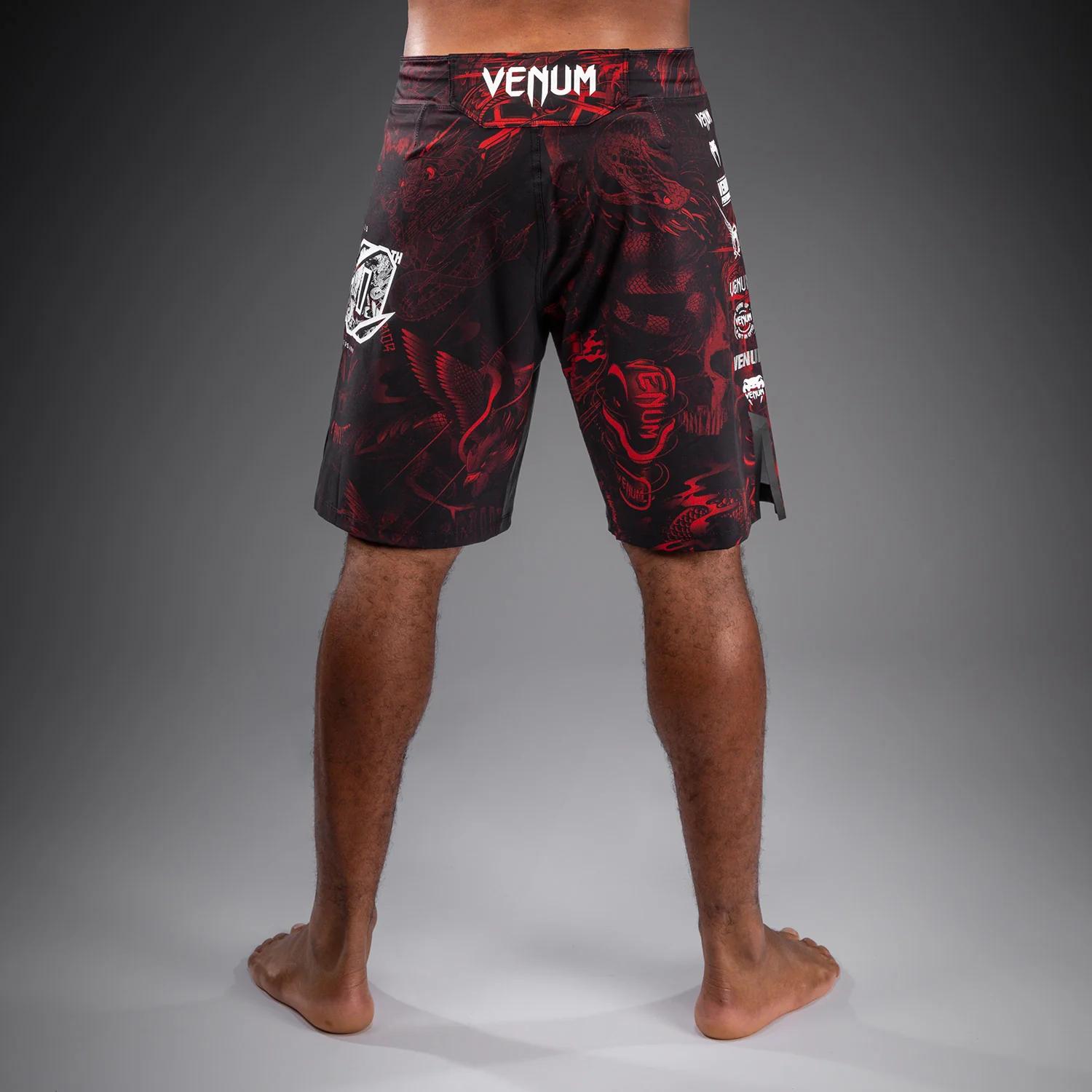 Venum 20th Anniversary Fightshorts - Schwarz/Rot - Image 3