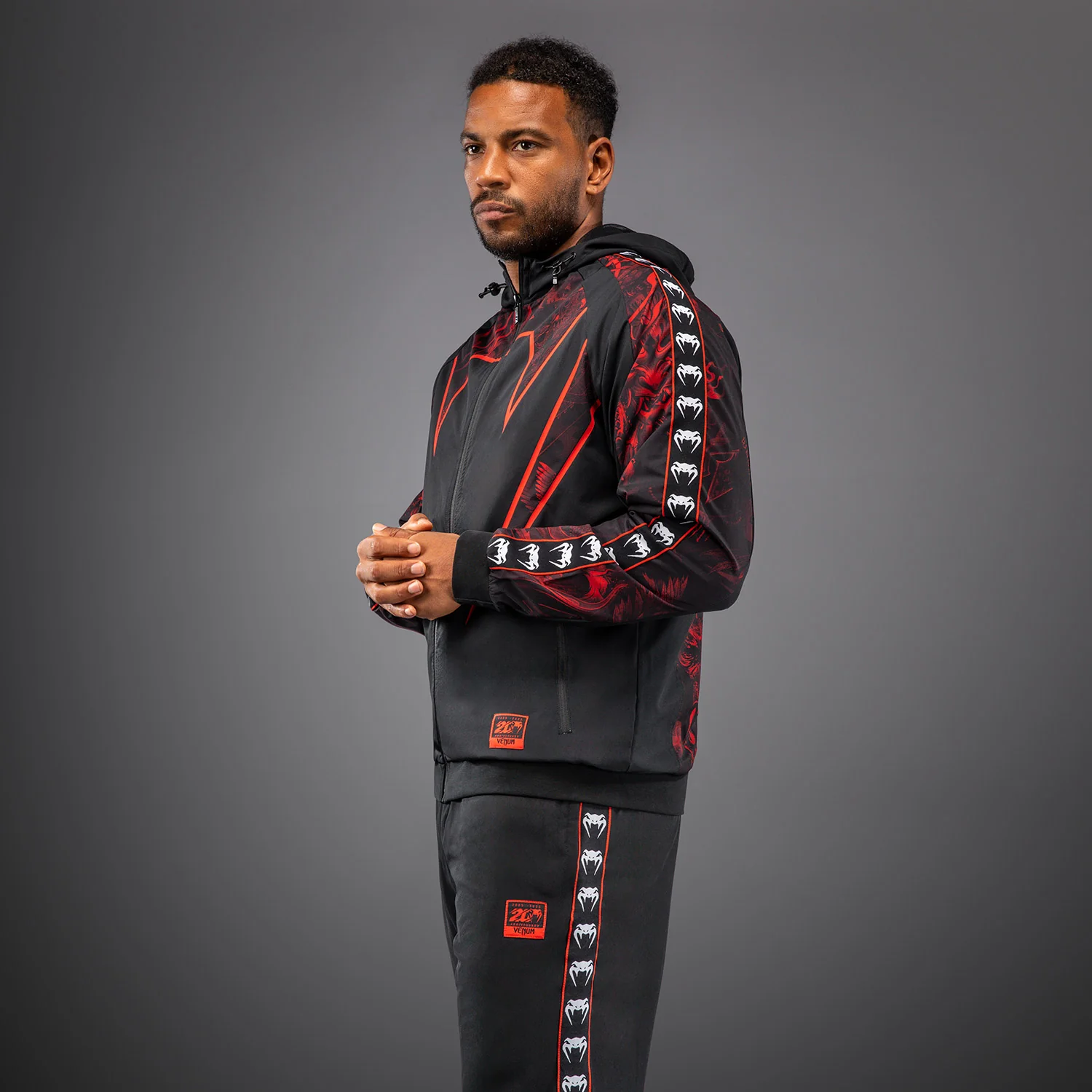 Venum 20th Anniversary Trainingsjacke - Schwarz/Rot - Image 4