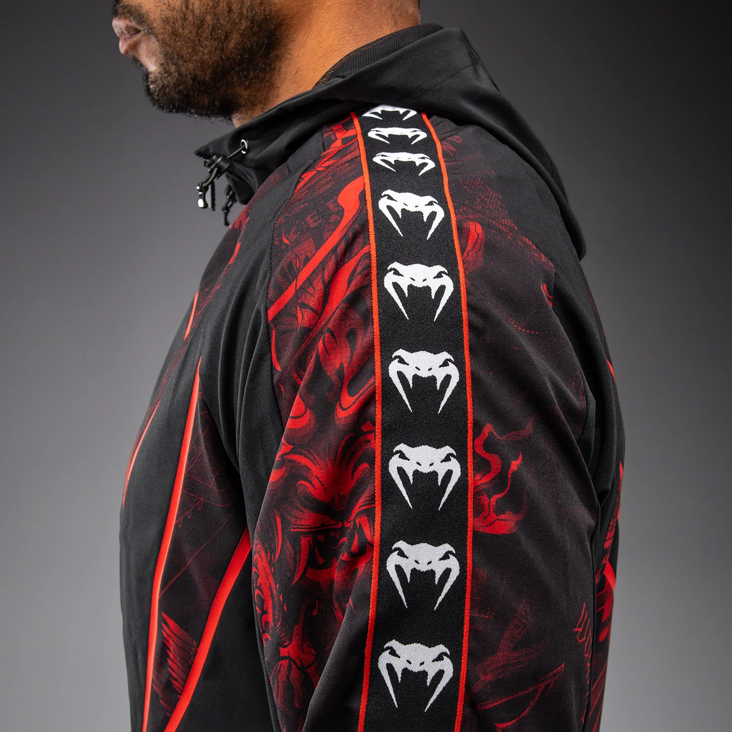Venum 20th Anniversary Trainingsjacke - Schwarz/Rot - Image 7