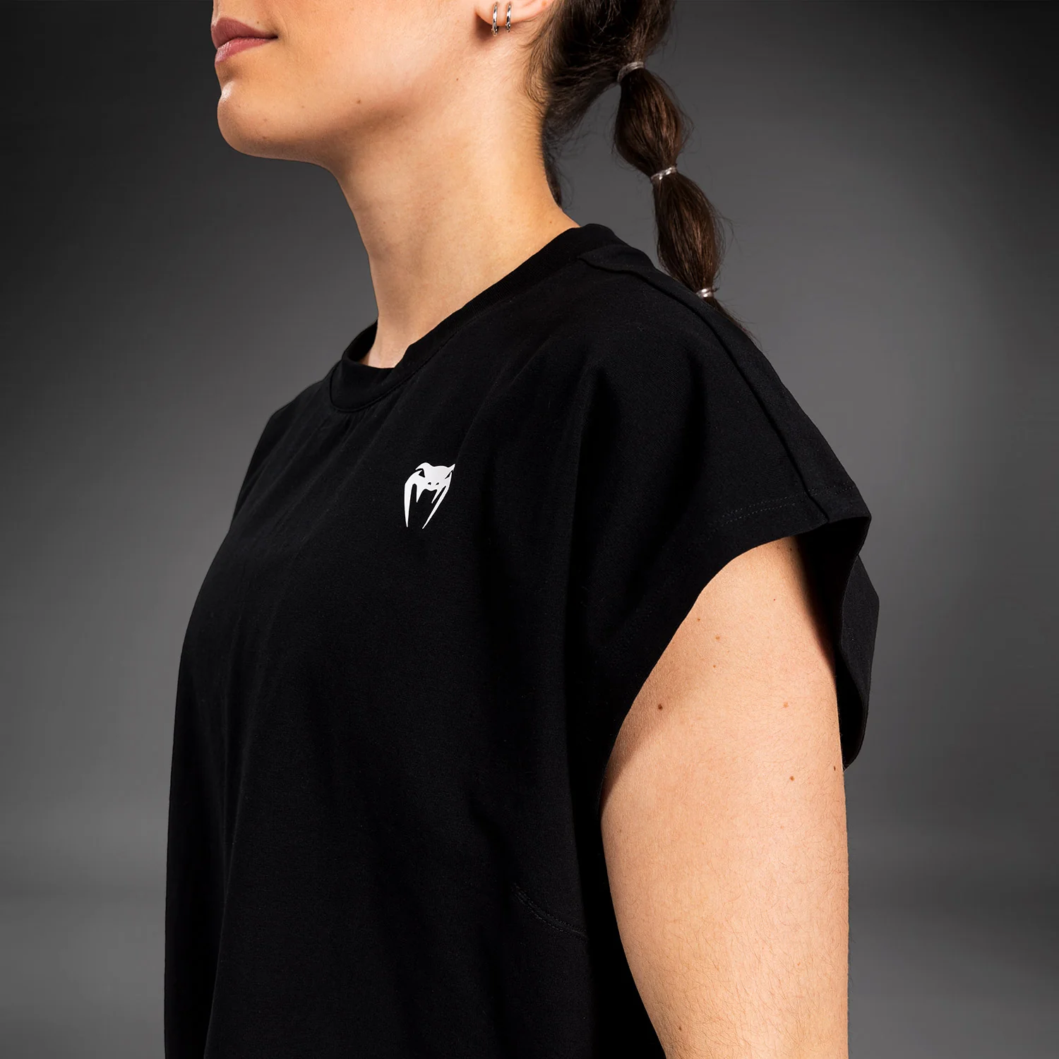 Venum Abyss Frauen Cropped T-Shirt - Tiefes Schwarz - Image 6
