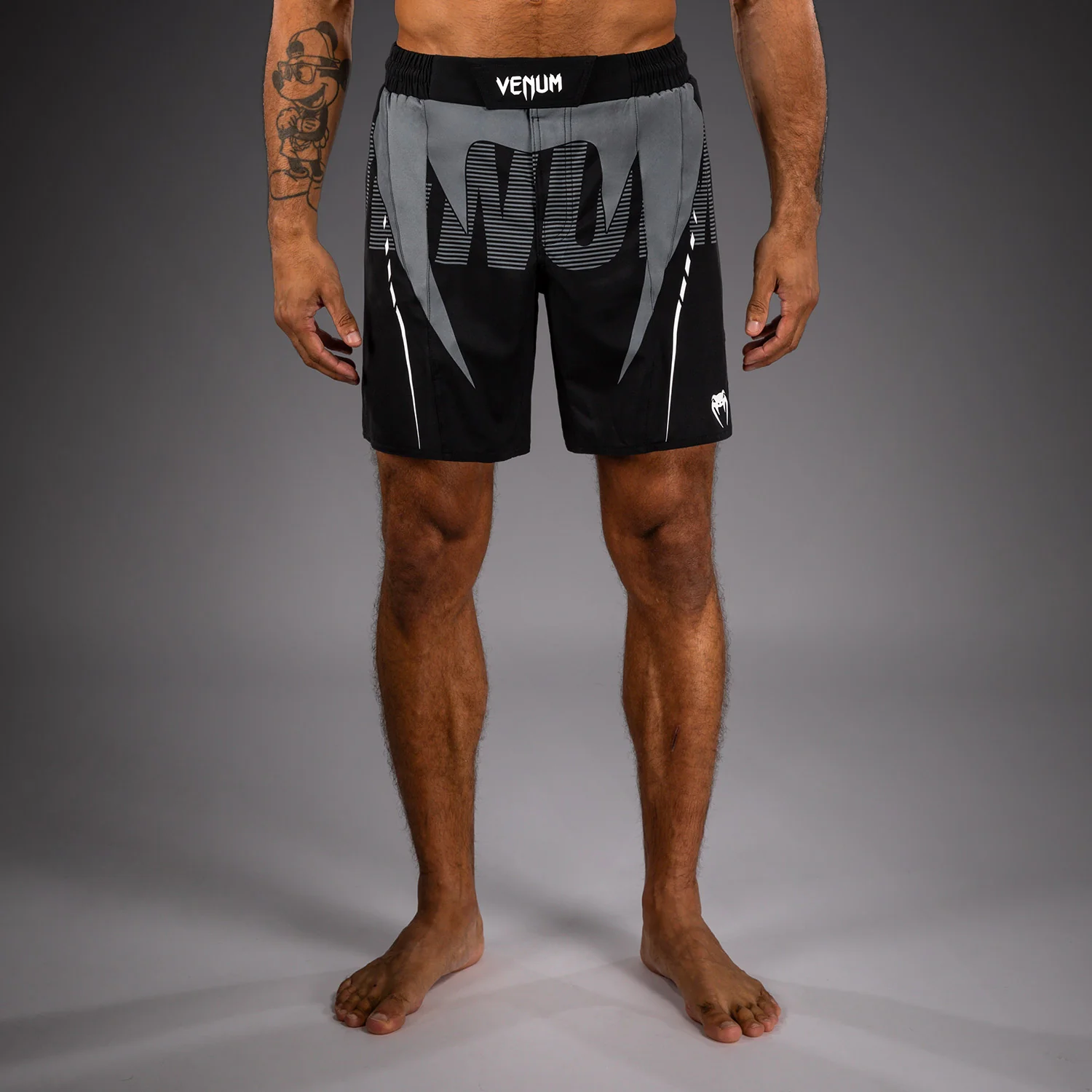 Venum Adrenaline Fightshorts – Schwarz/Silbergrau