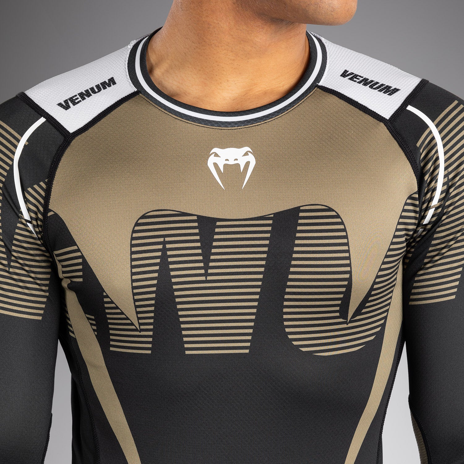Venum Adrenaline Langarm Rashguard – Schwarz/Sand - Image 4
