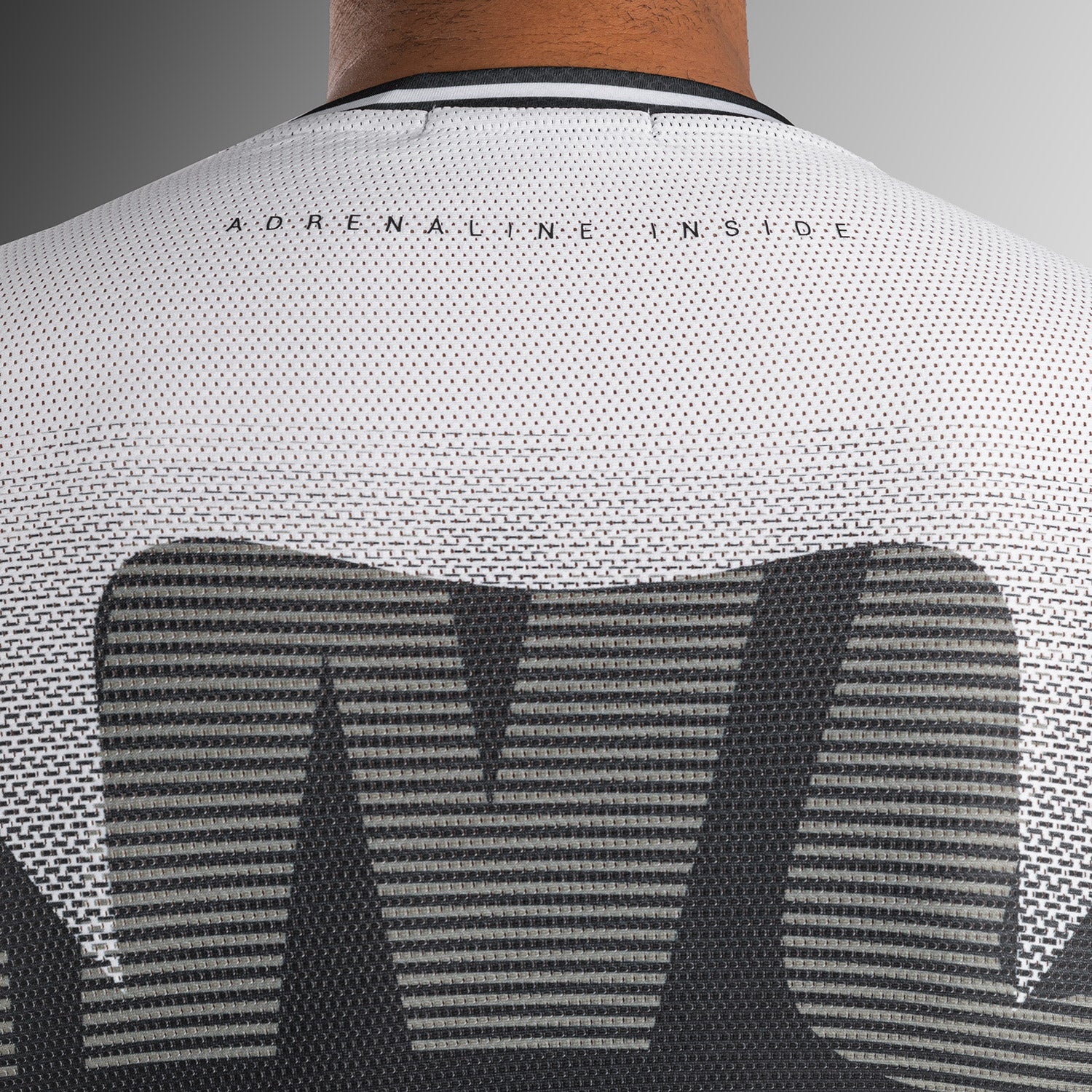 Venum Adrenaline Langarm Rashguard – Schwarz/Sand - Image 5