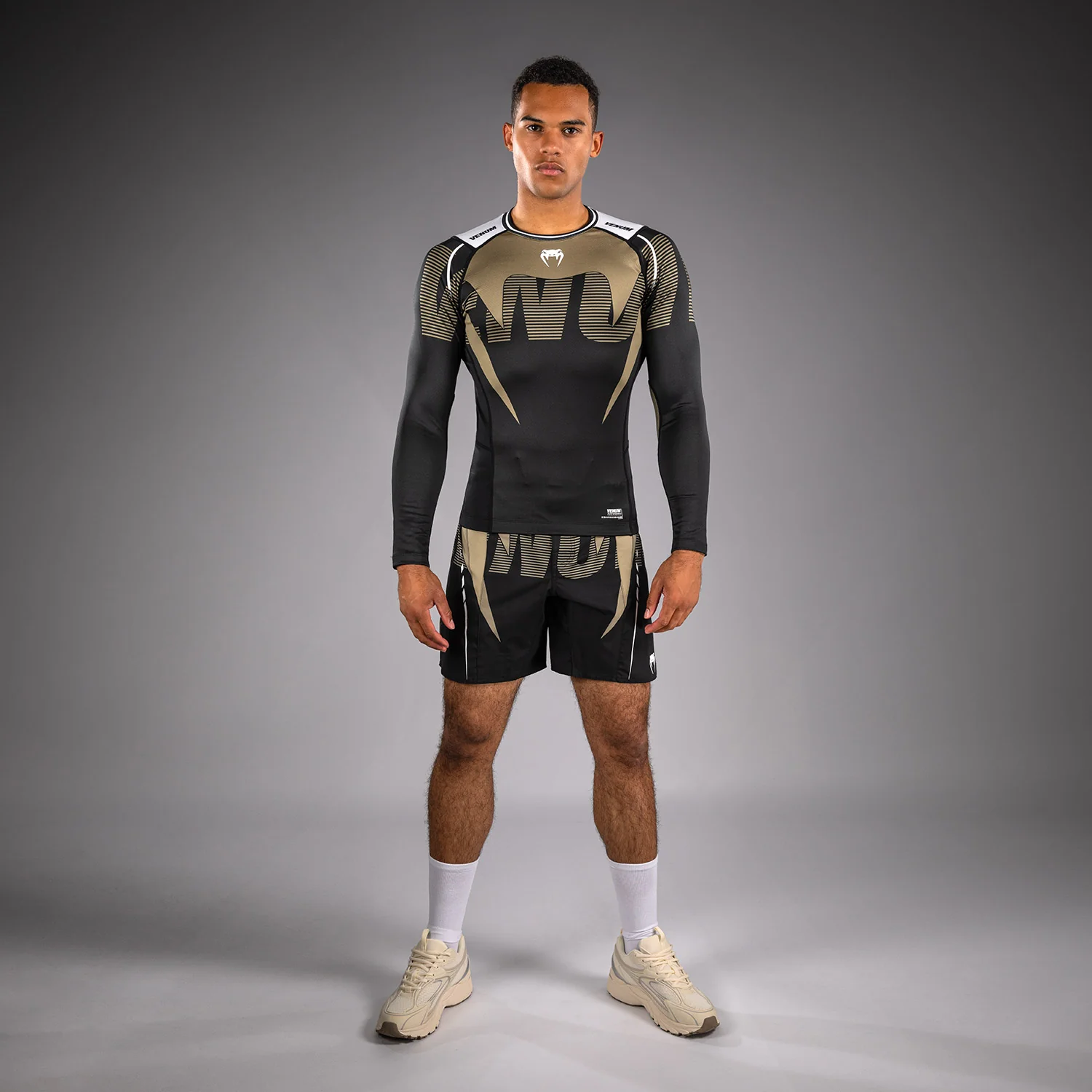 Venum Adrenaline Langarm Rashguard – Schwarz/Sand - Image 6