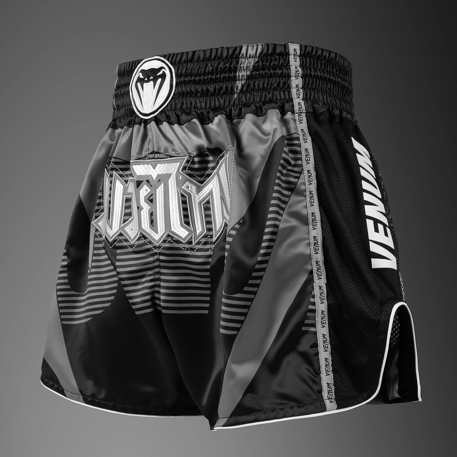 Venum Adrenaline Muay Thai Shorts – Schwarz/Silbergrau - Image 2