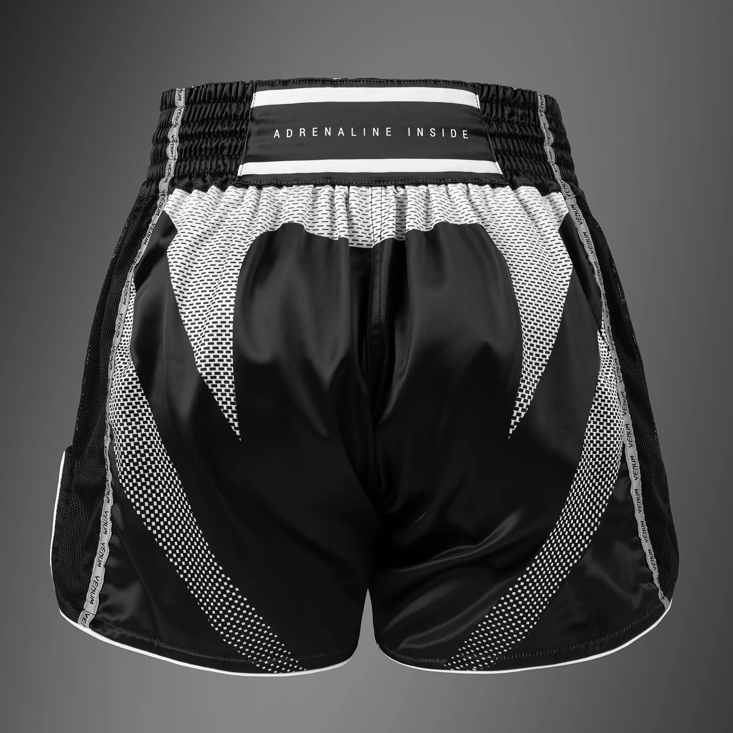 Venum Adrenaline Muay Thai Shorts – Schwarz/Silbergrau - Image 4
