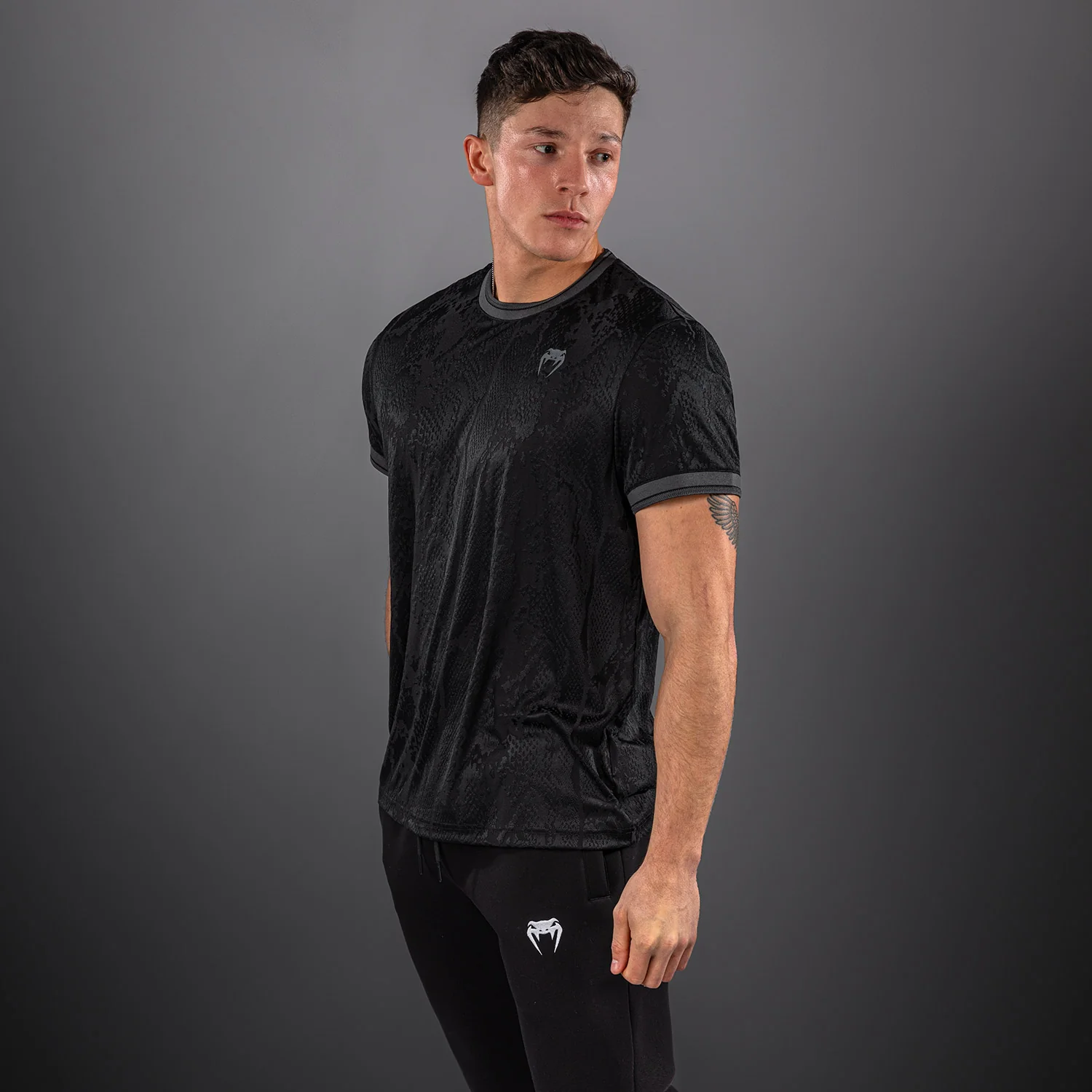 Venum Aegis Dry-Tech-T-Shirt – Schwarz - Image 3