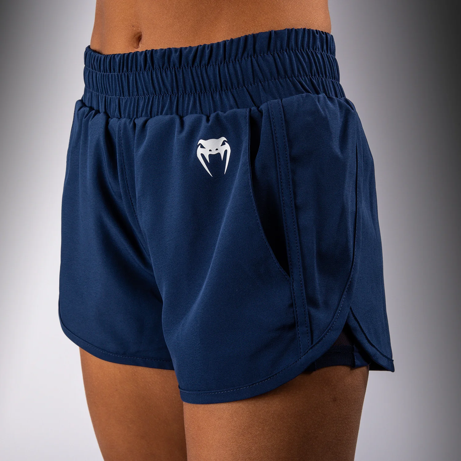 Venum Aero XT Trainingsshorts für Frauen - Indigo - Image 5