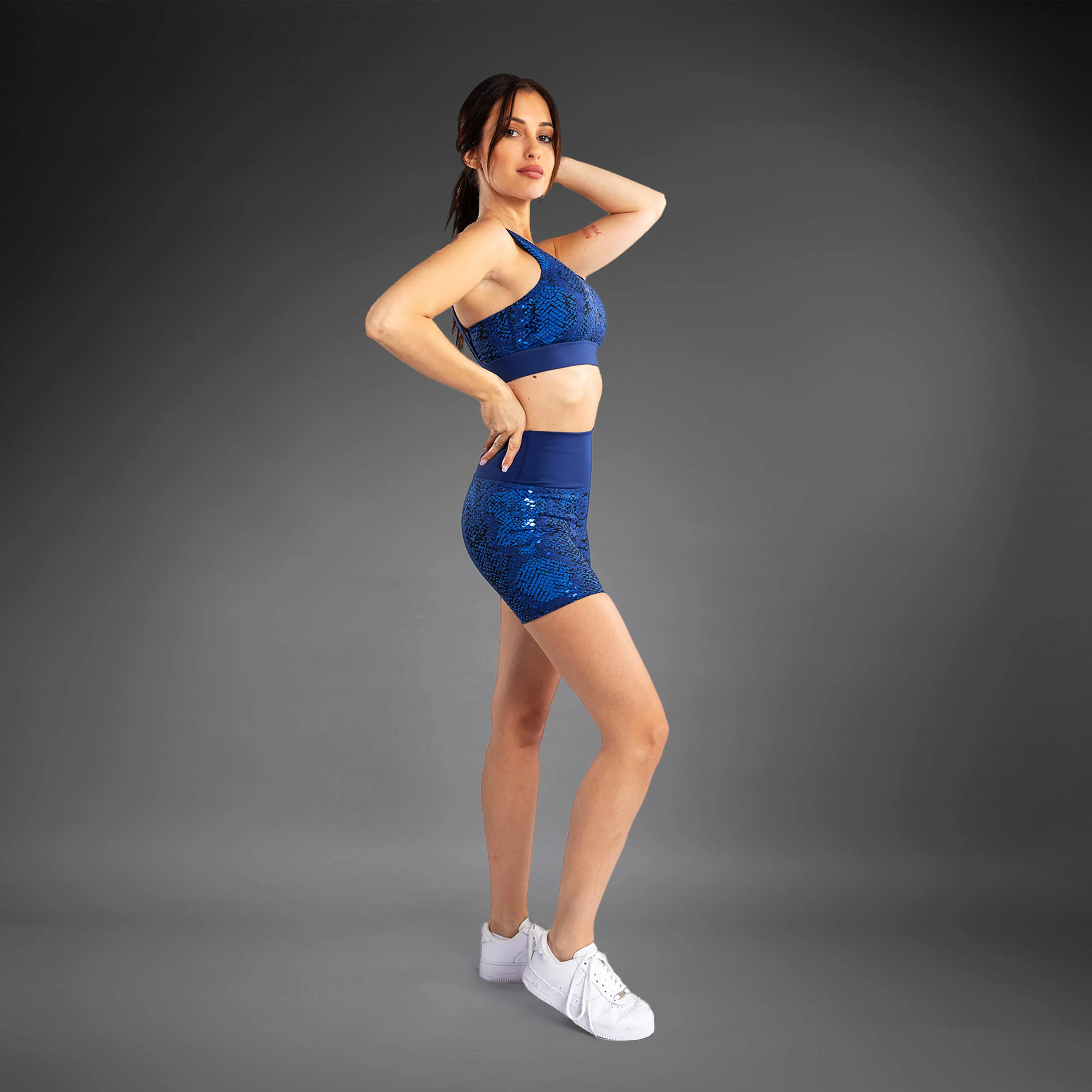 Venum Amazonia Frauen Kompressionshorts - Ultramarinblau - Image 4
