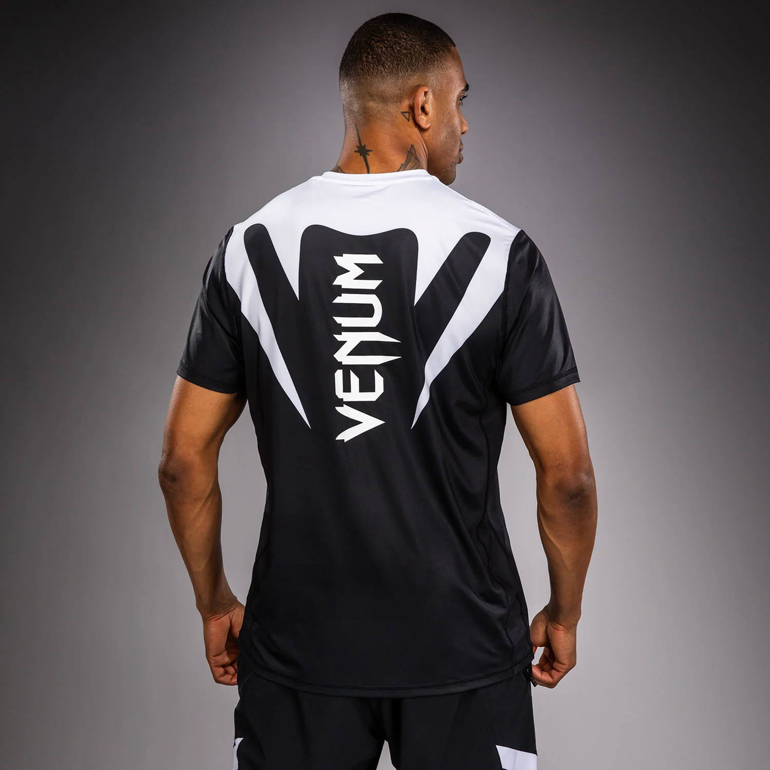 Venum Attack 90 Dry-Tech-T-Shirt – Weiß/Schwarz - Image 4
